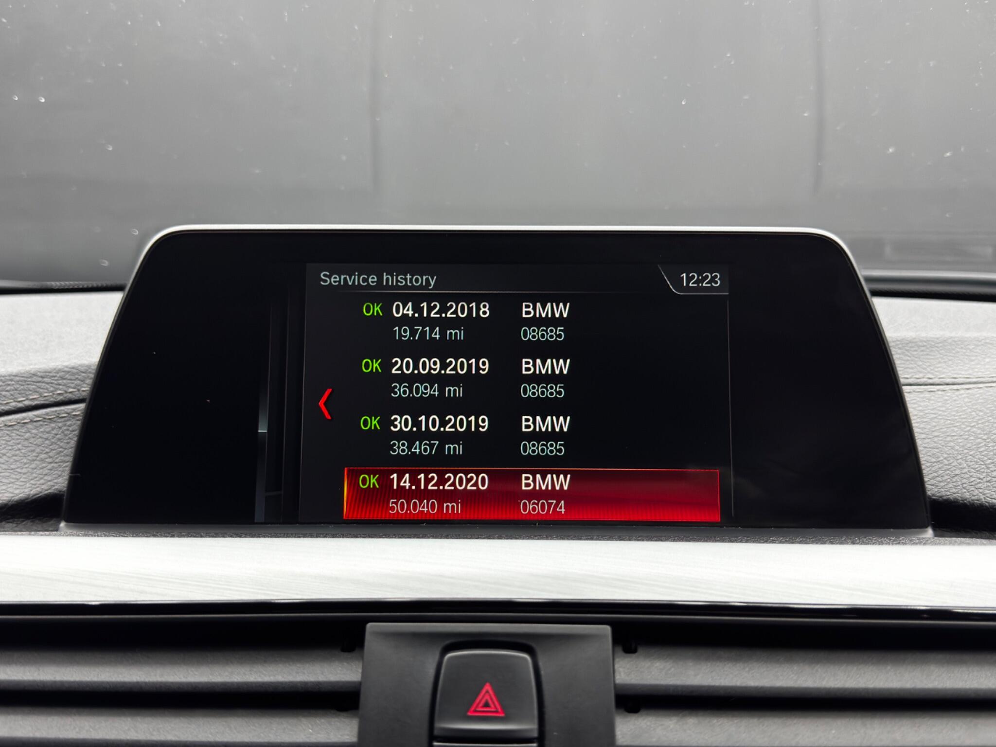 BMW 3 Series view 36