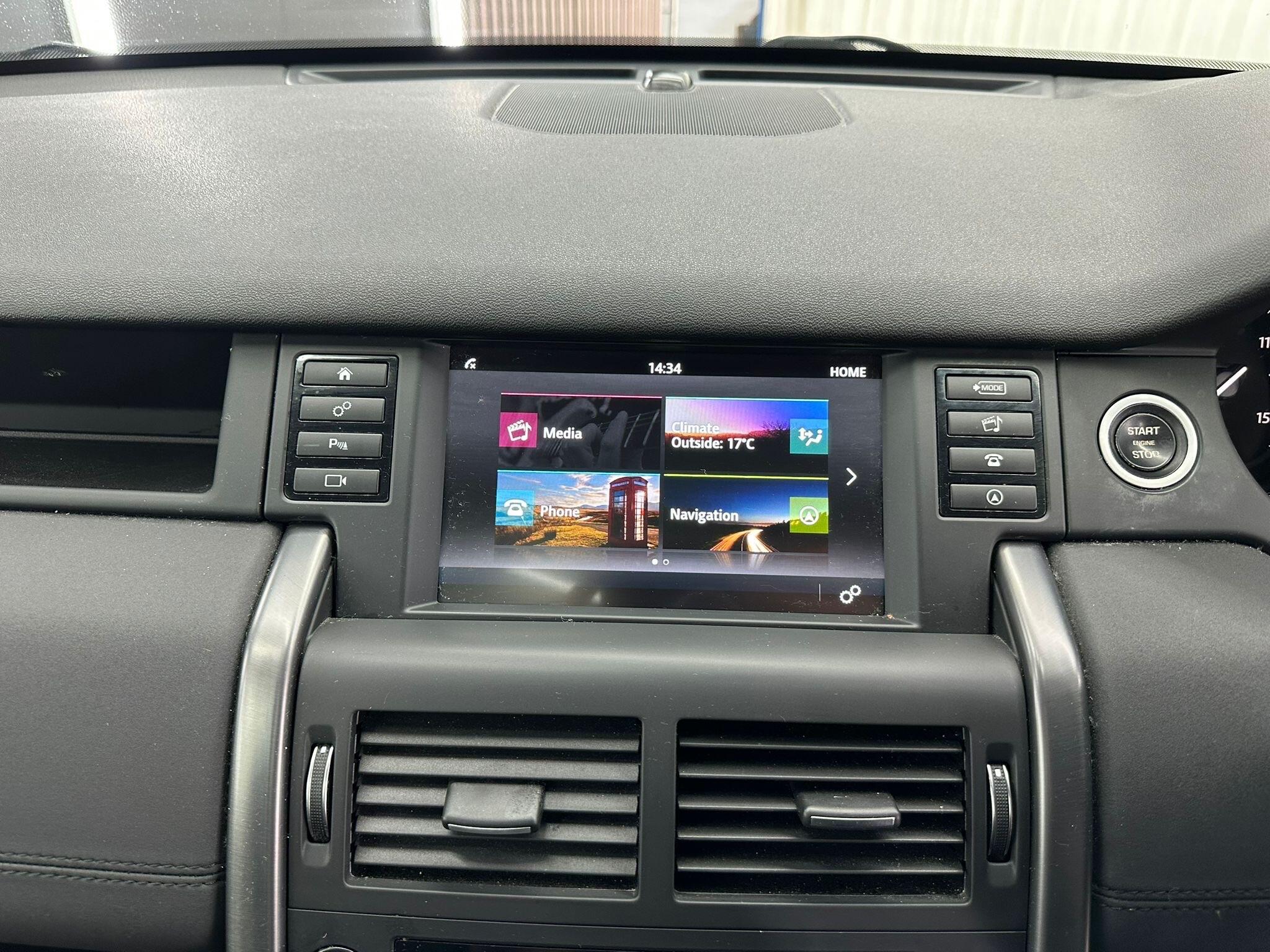 Land Rover Discovery Sport view 38