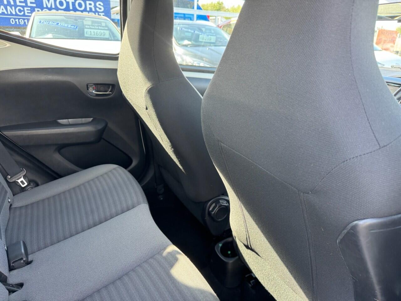Toyota Aygo view 56