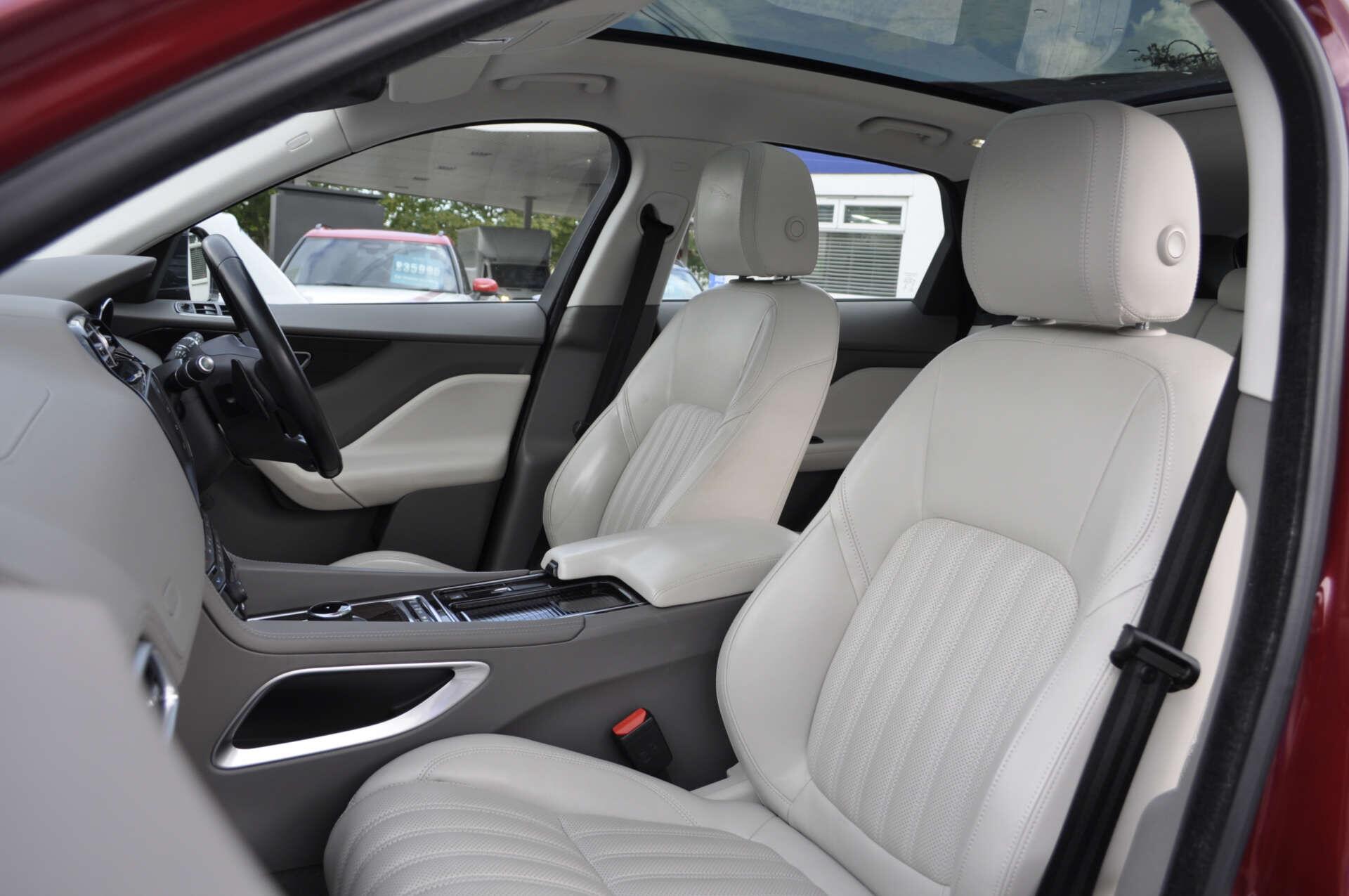 Jaguar F-Pace view 13