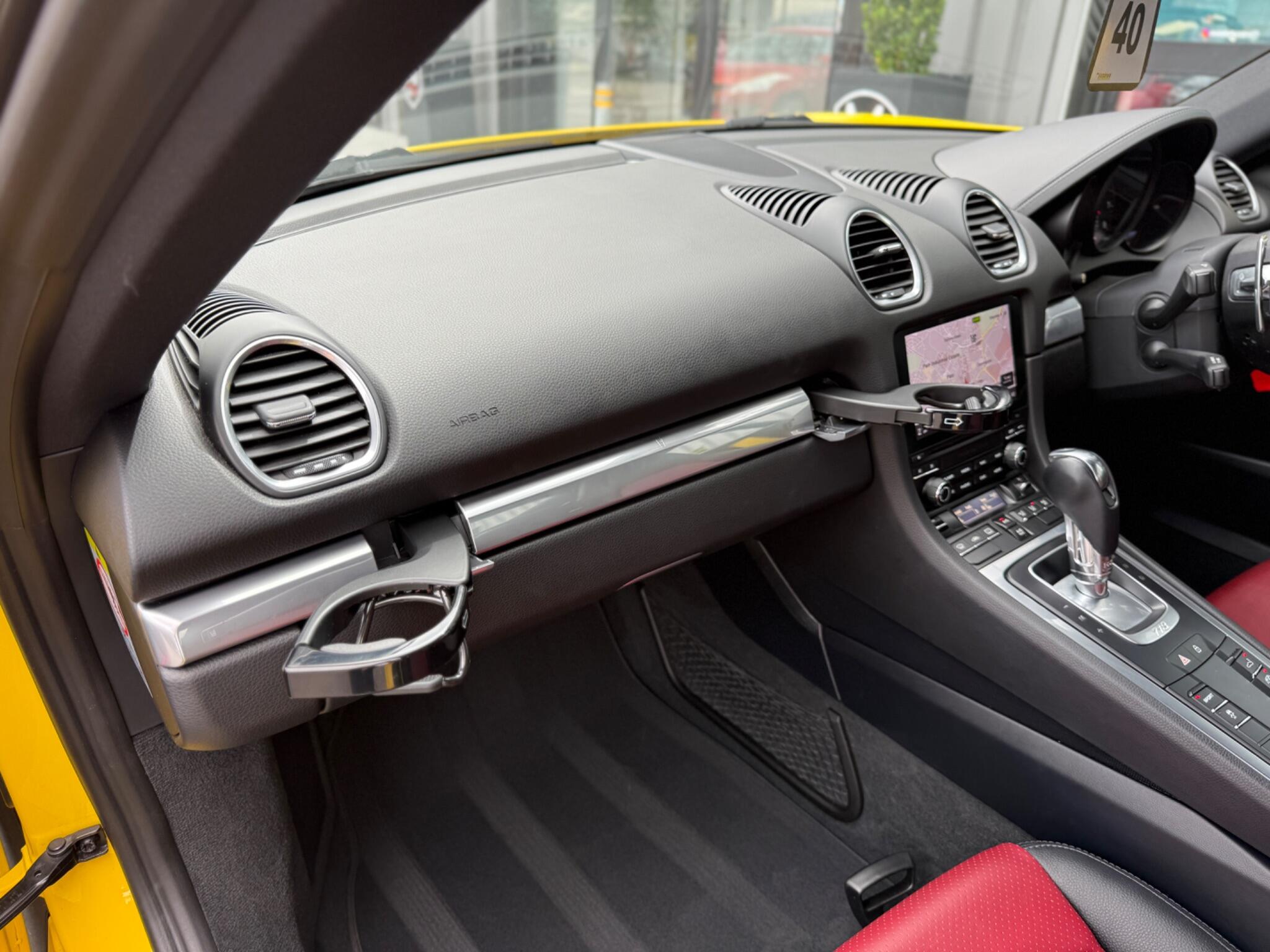 Porsche 718 Cayman view 32