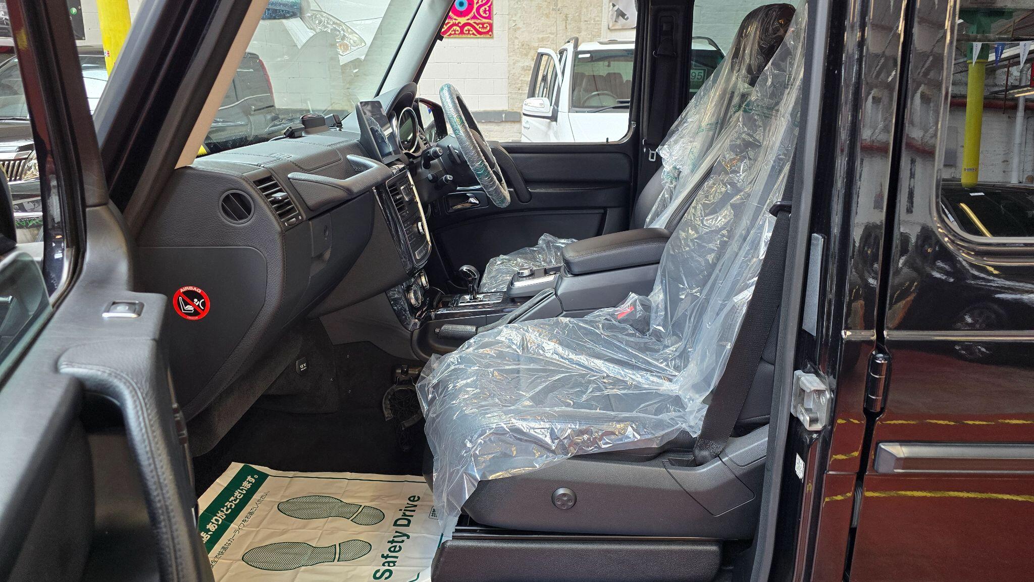 Mercedes-Benz G-Class view 27