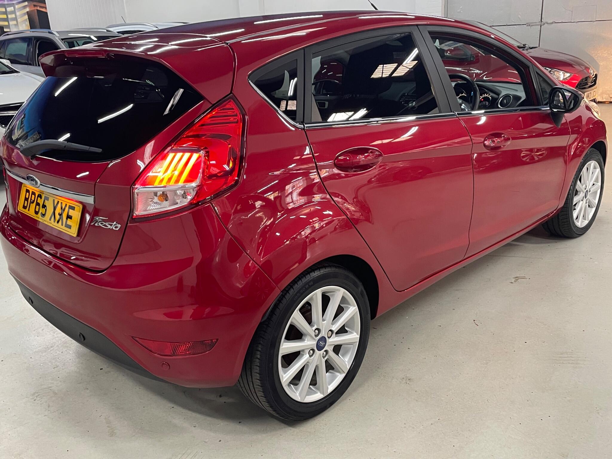 Ford Fiesta view 8