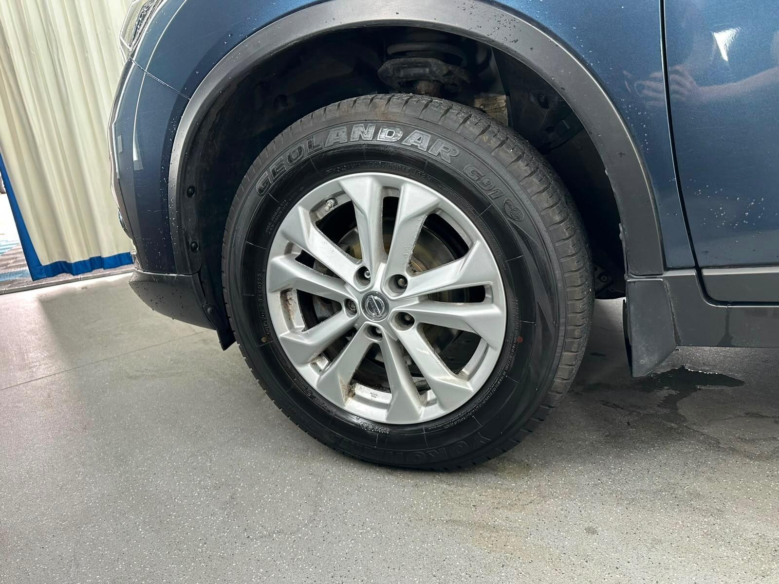 Nissan X-Trail view 22