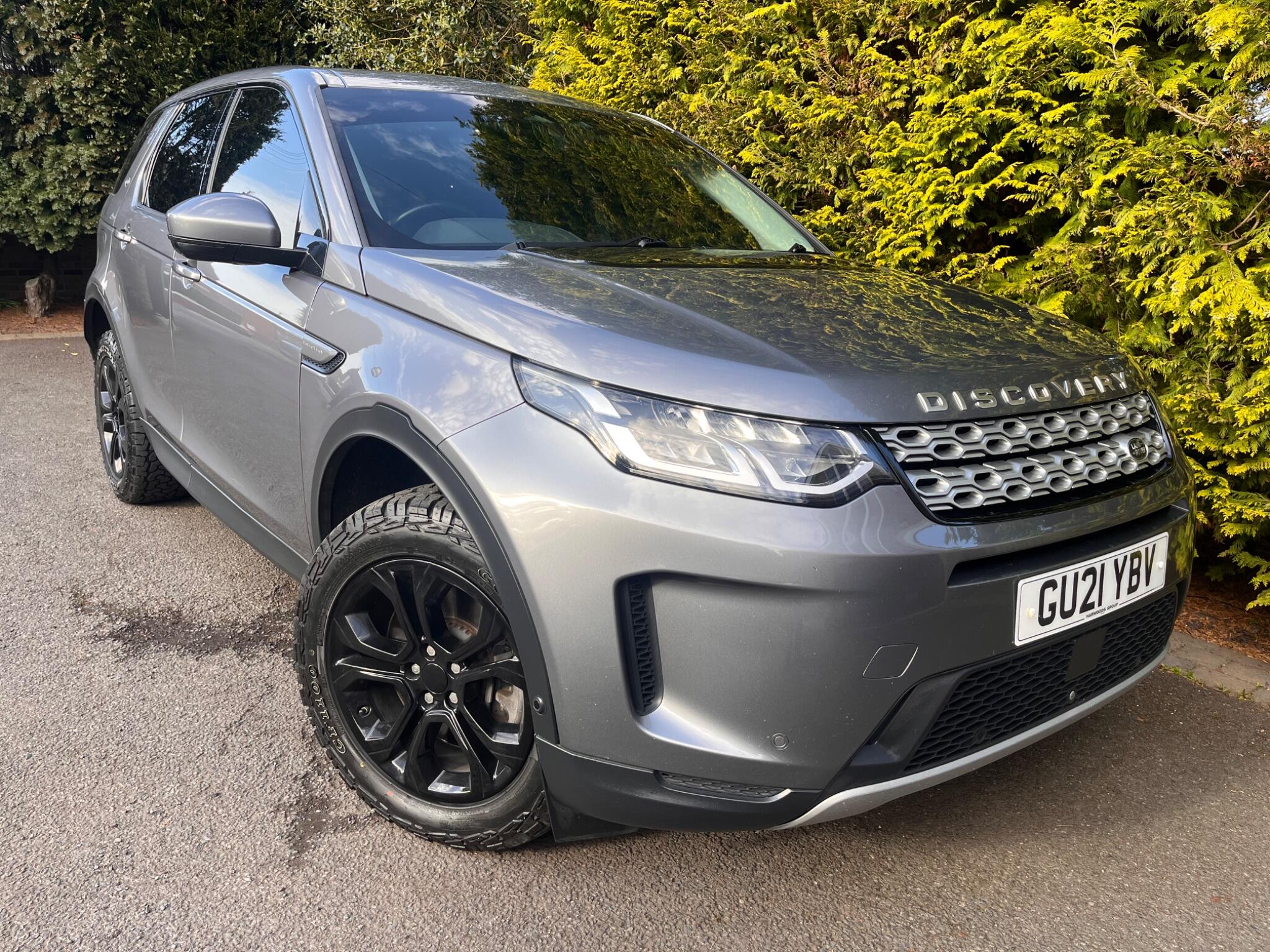 Land Rover Discovery Sport view 23