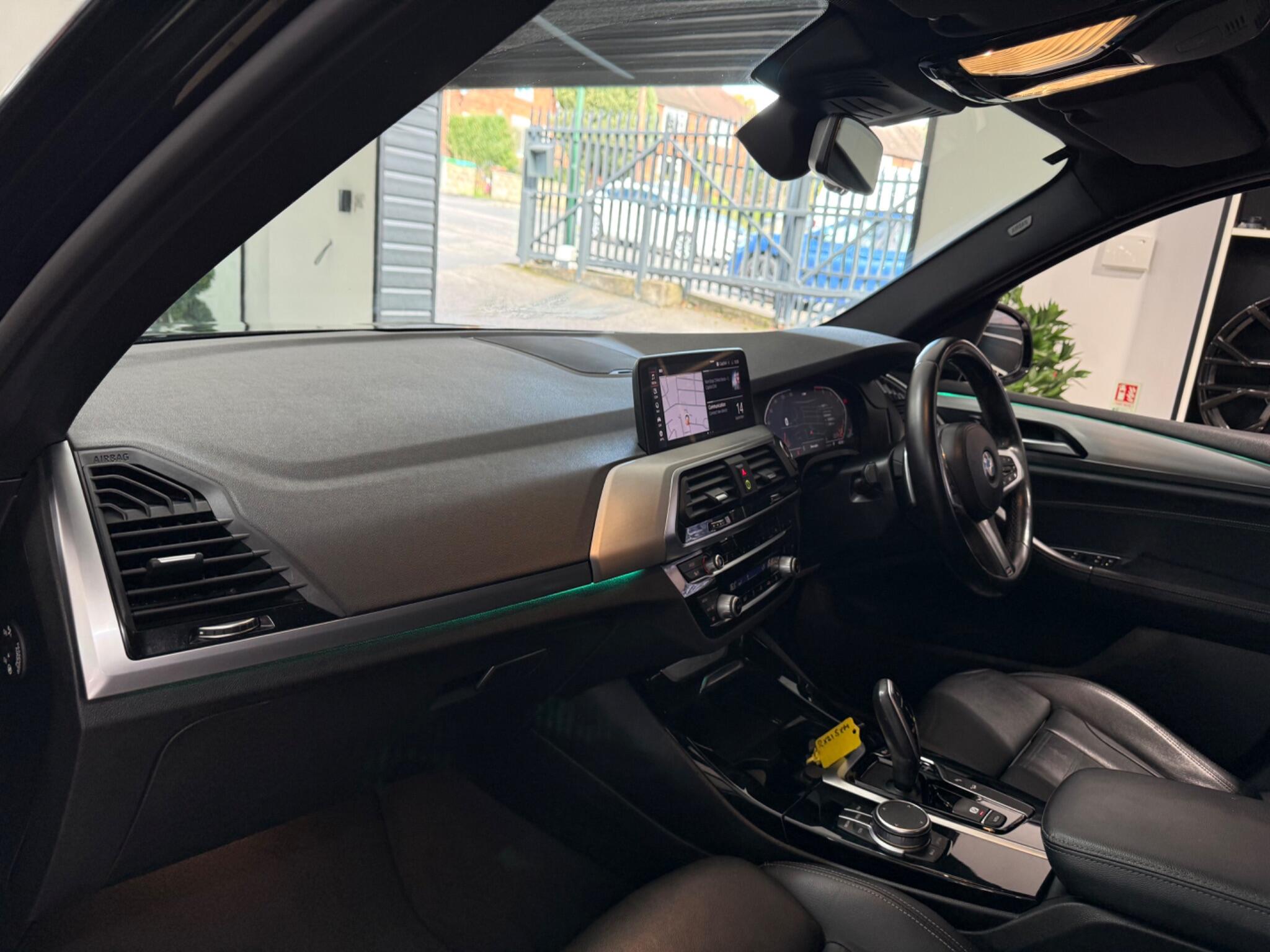 BMW X3 view 34