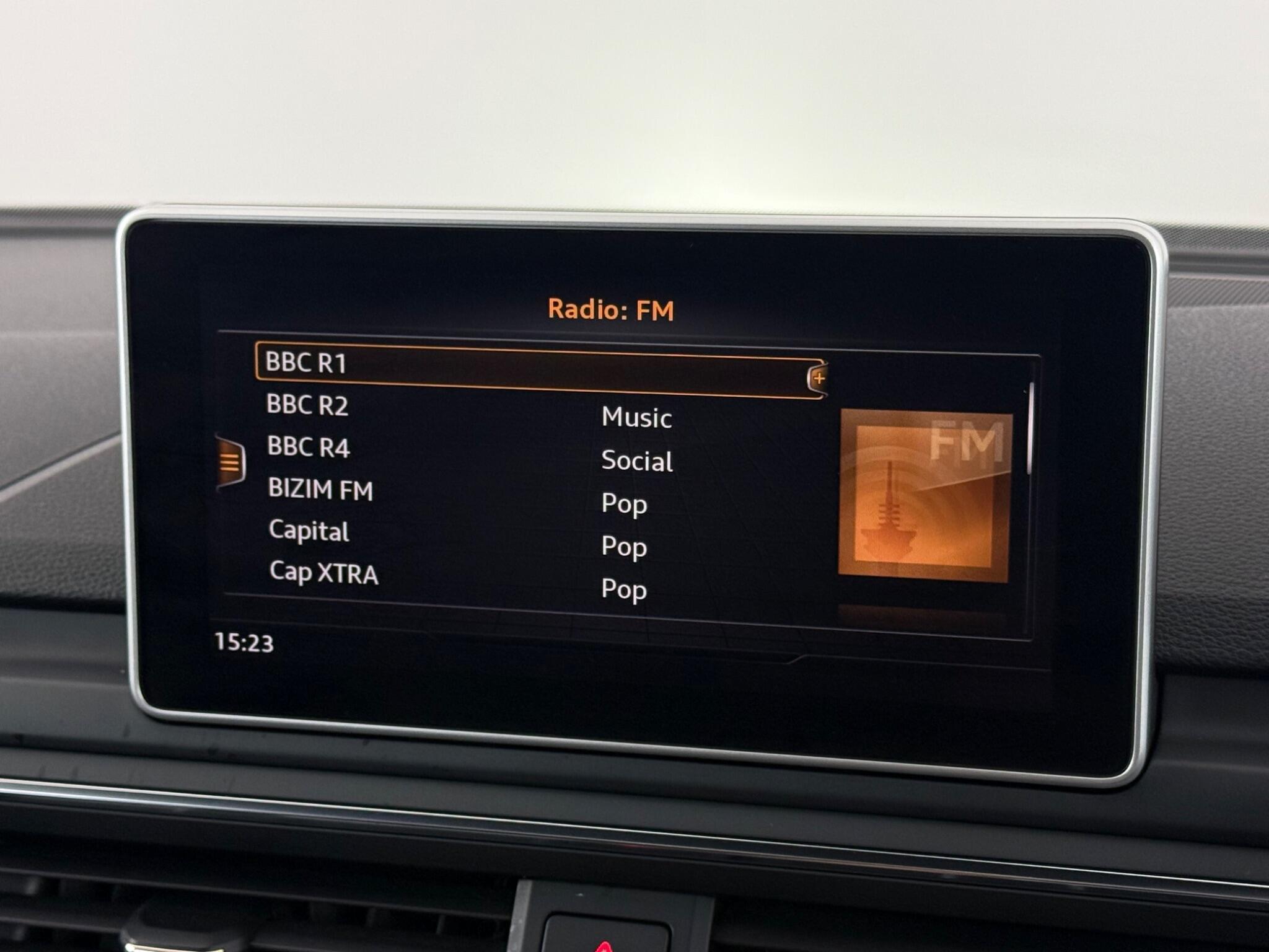 Audi A4 view 26