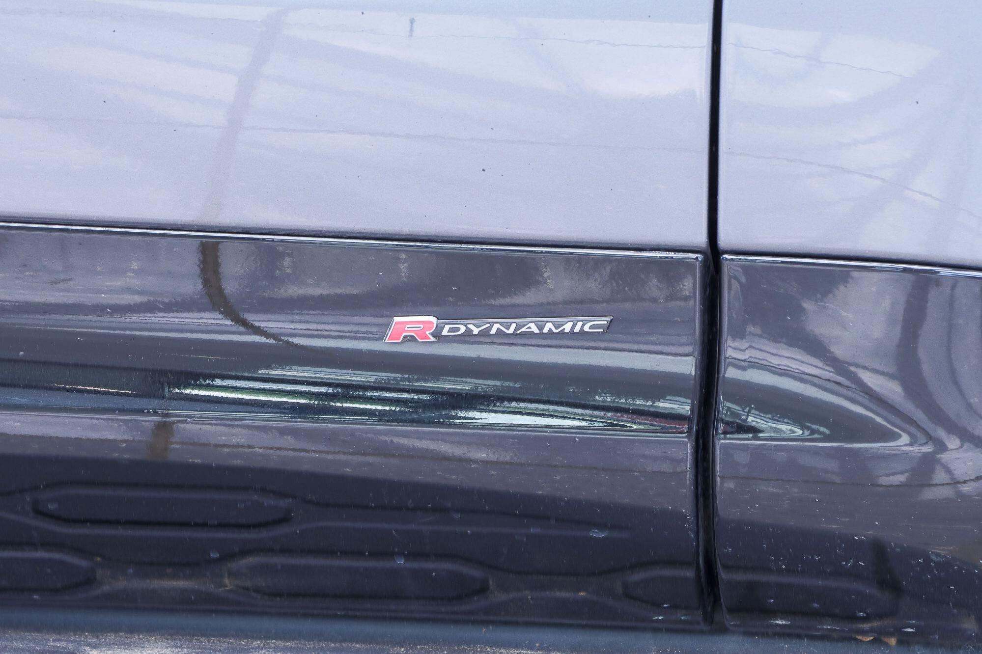 Land Rover Discovery view 12