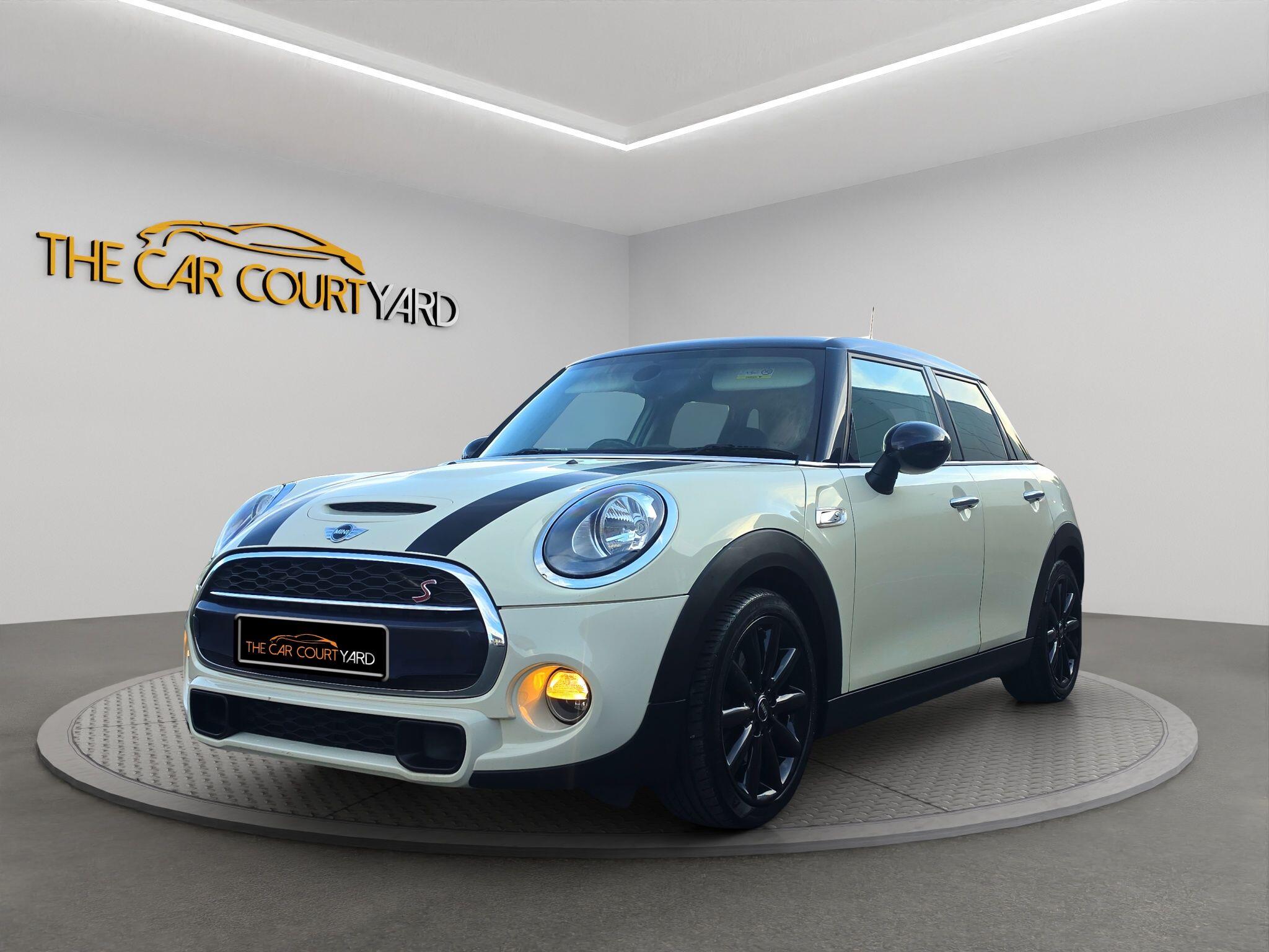 Mini Cooper view 3