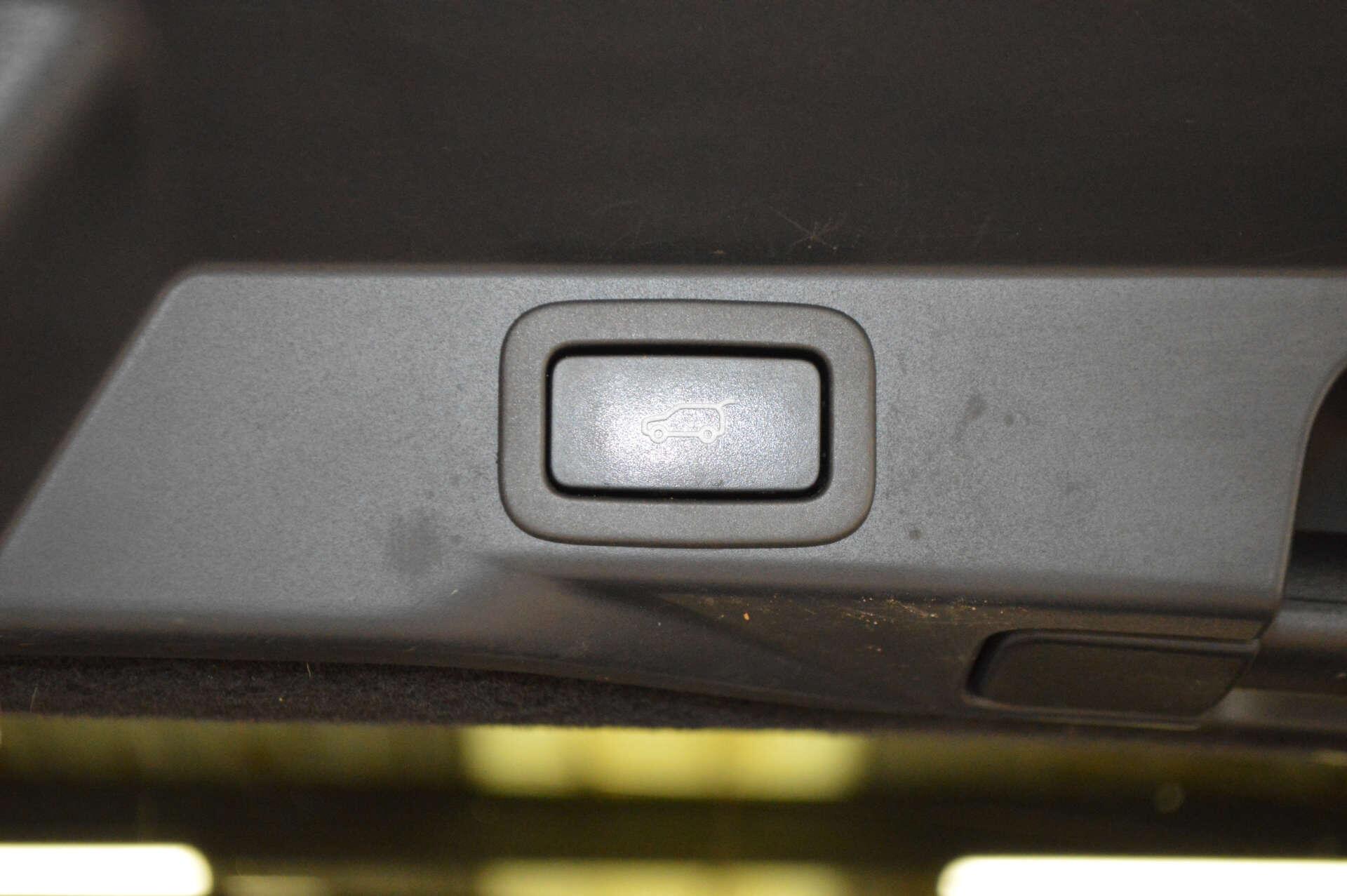 Land Rover Range Rover Sport view 27