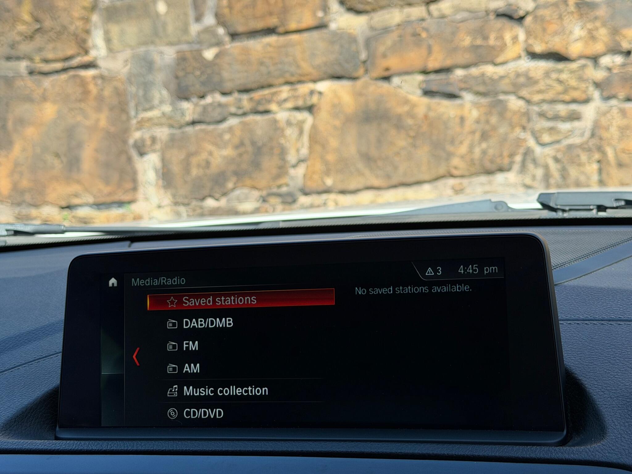 BMW 1 Series view 30