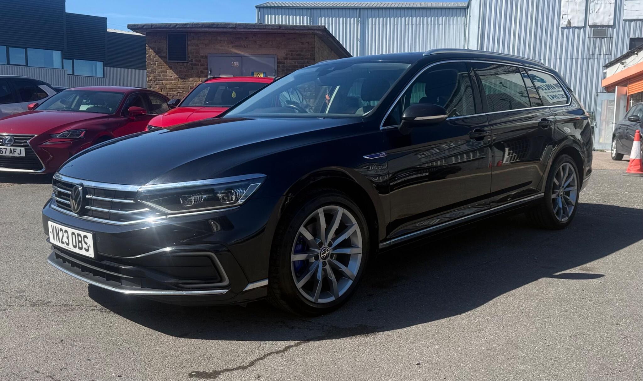 Volkswagen Passat view 7