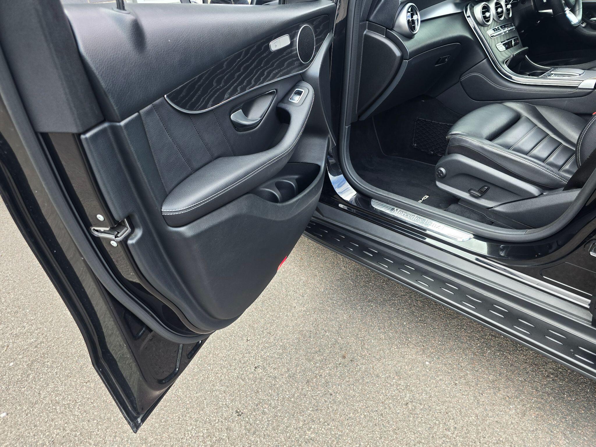 Mercedes-Benz GLC view 49