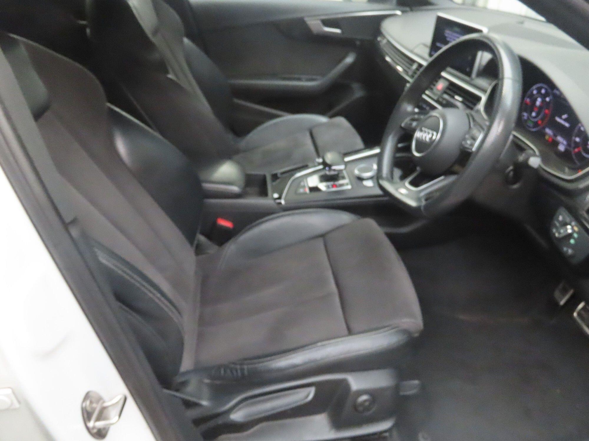 Audi A4 view 5