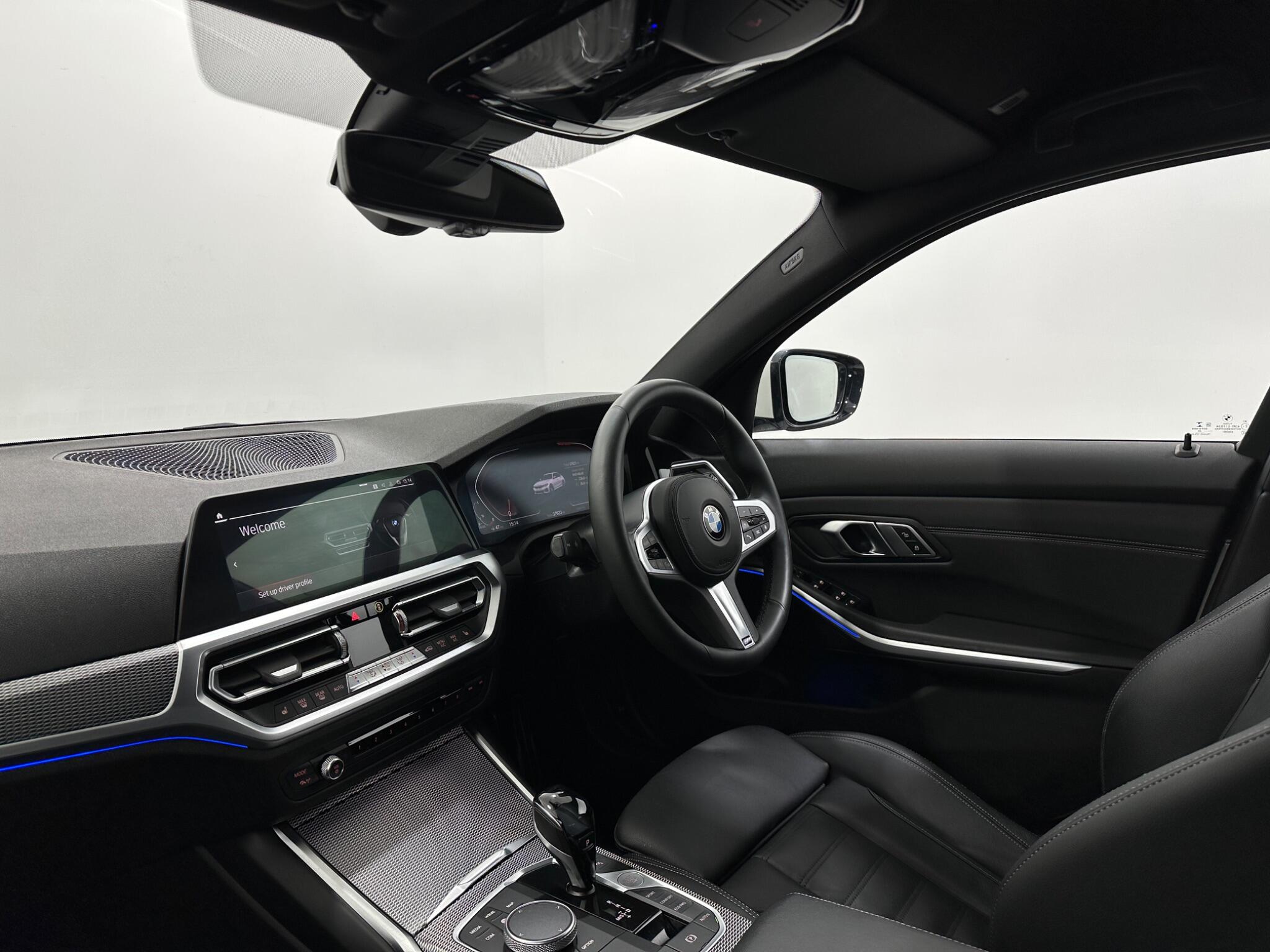 BMW 3 Series view 31
