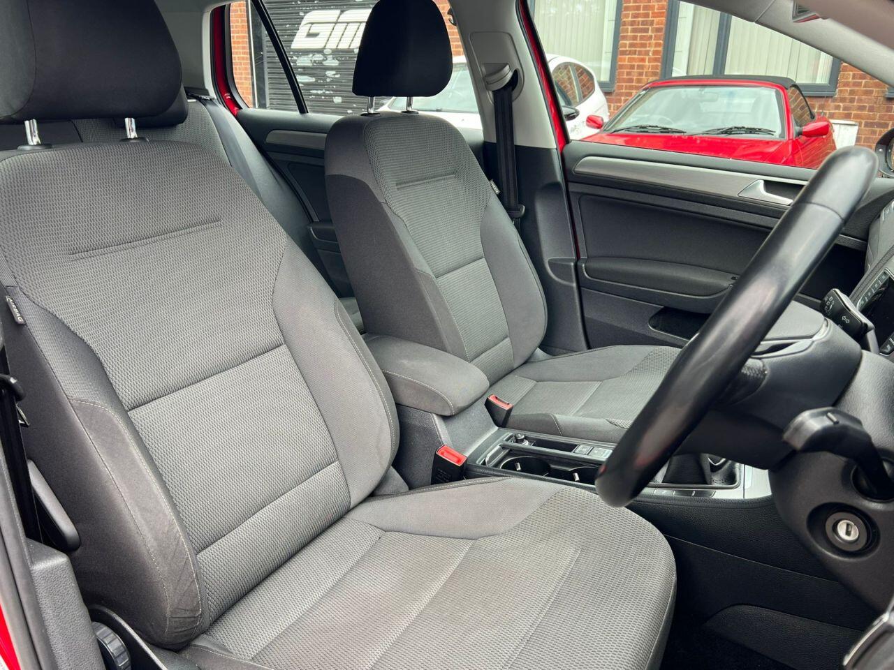 Volkswagen Golf view 15