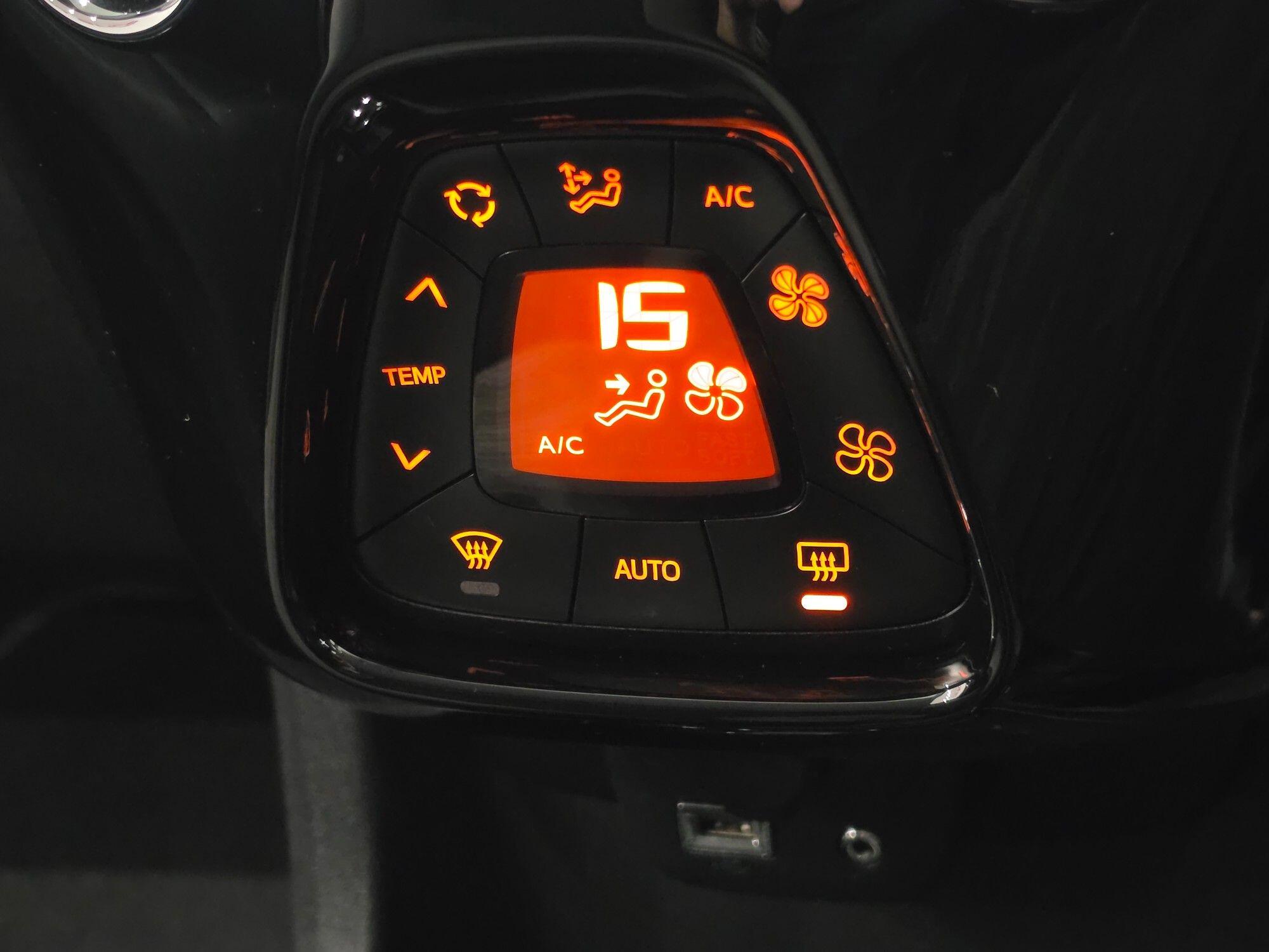 Peugeot 108 view 34