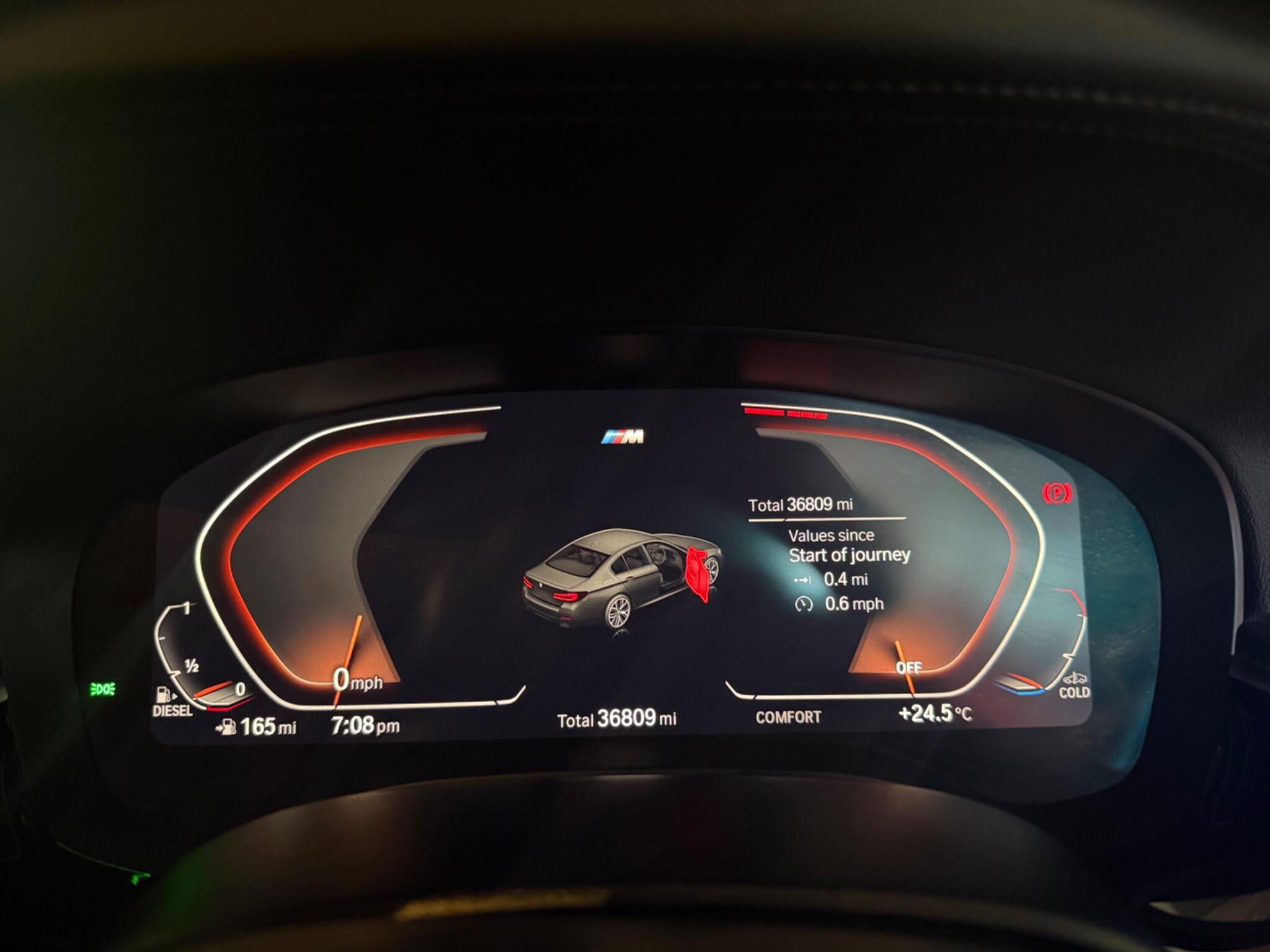 BMW 5 Series view 16