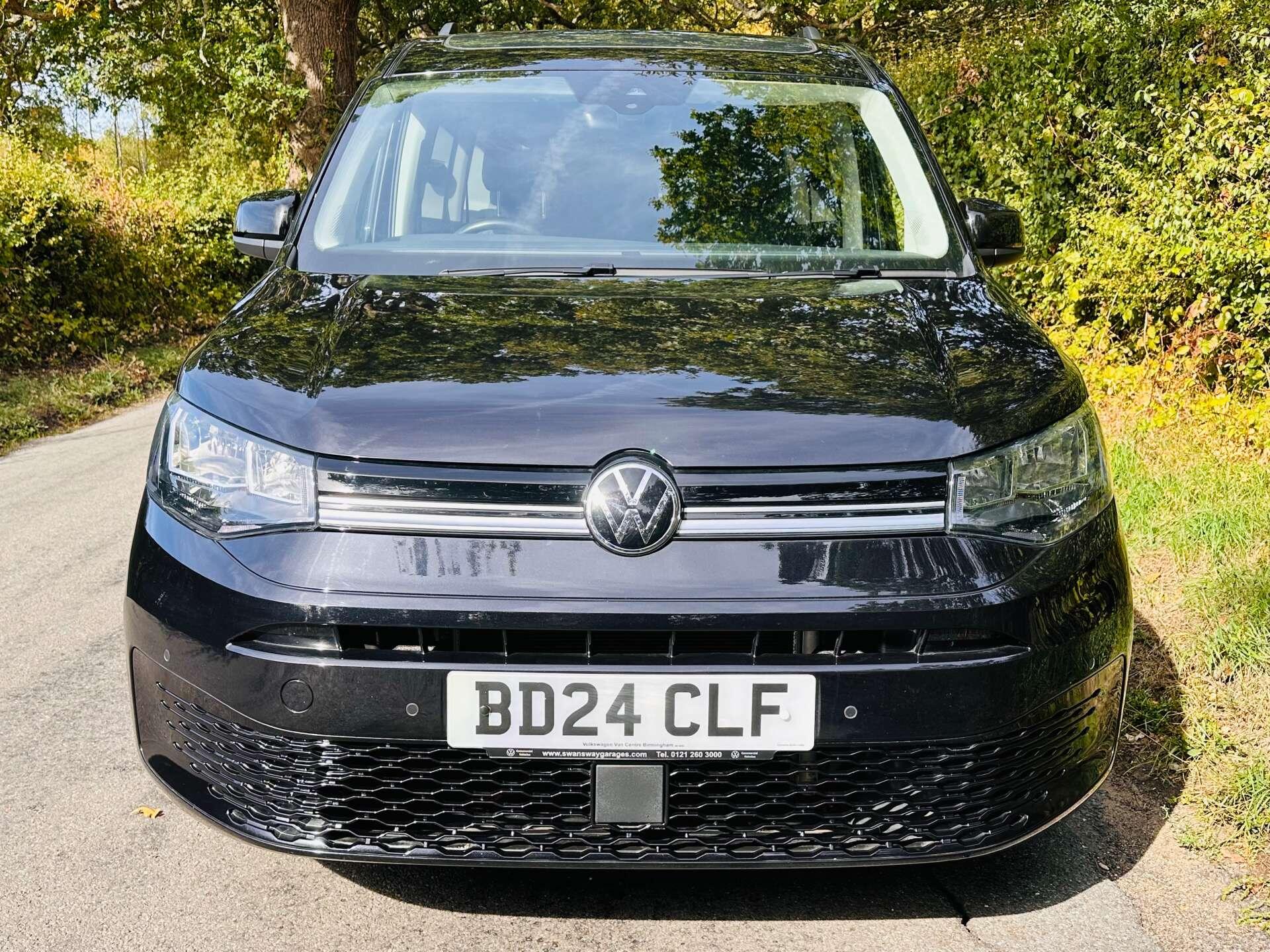 Volkswagen Caddy Maxi view 3
