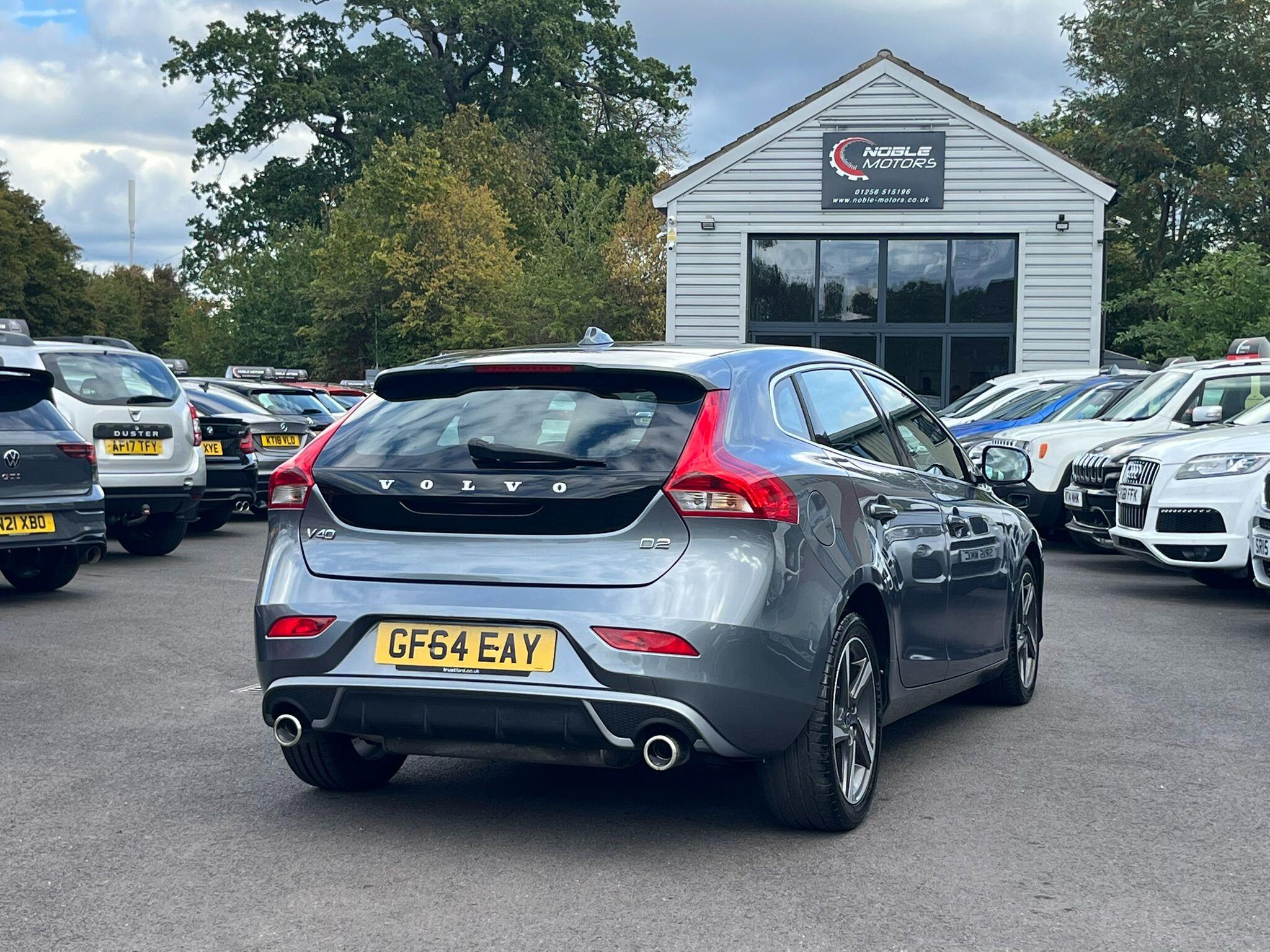 Volvo V40 view 7