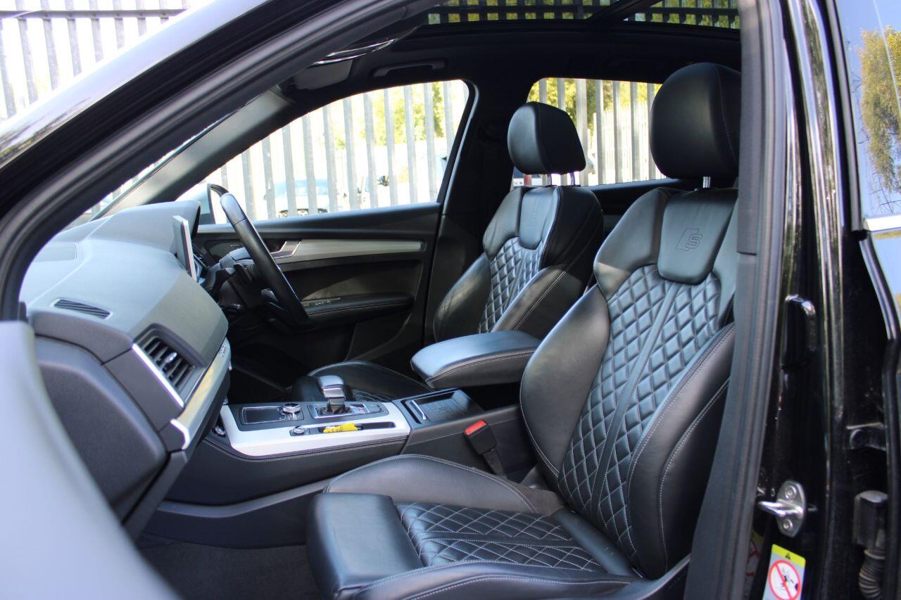 Audi SQ5 view 15