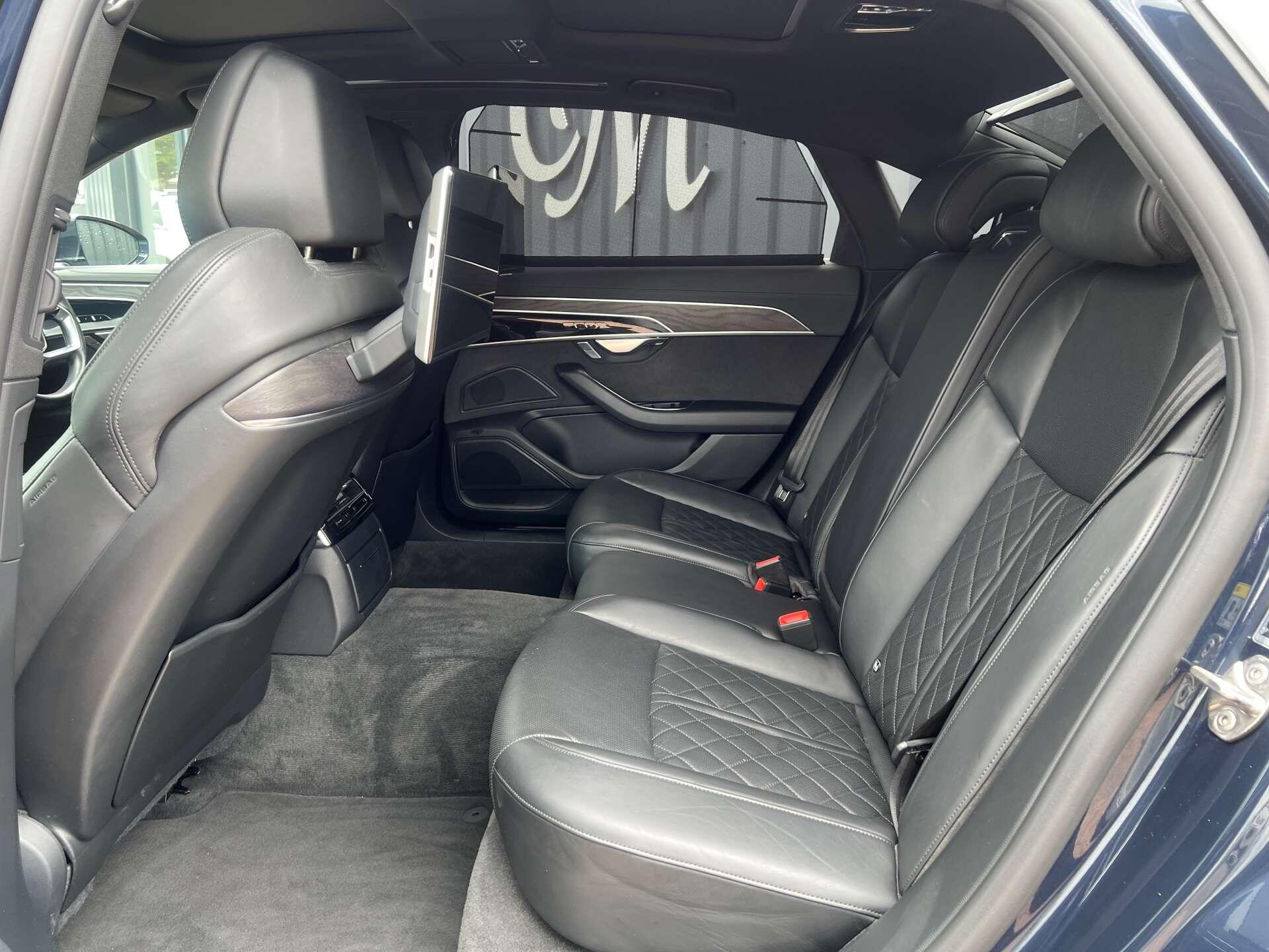 Audi A8 view 42
