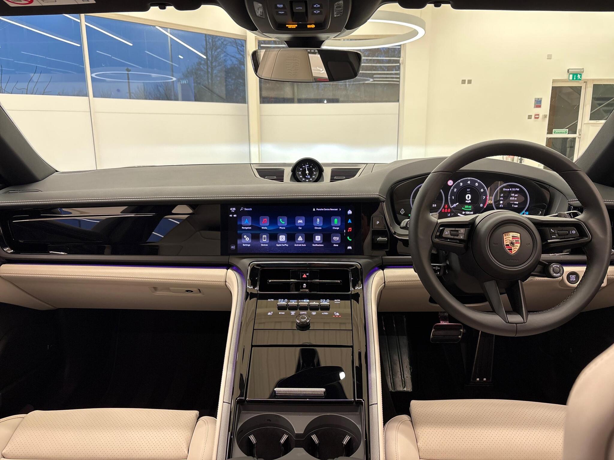 Porsche Panamera view 27