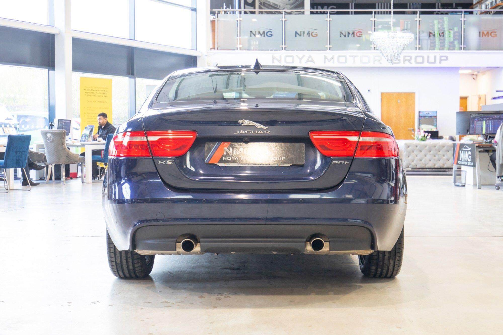 Jaguar Xe view 29