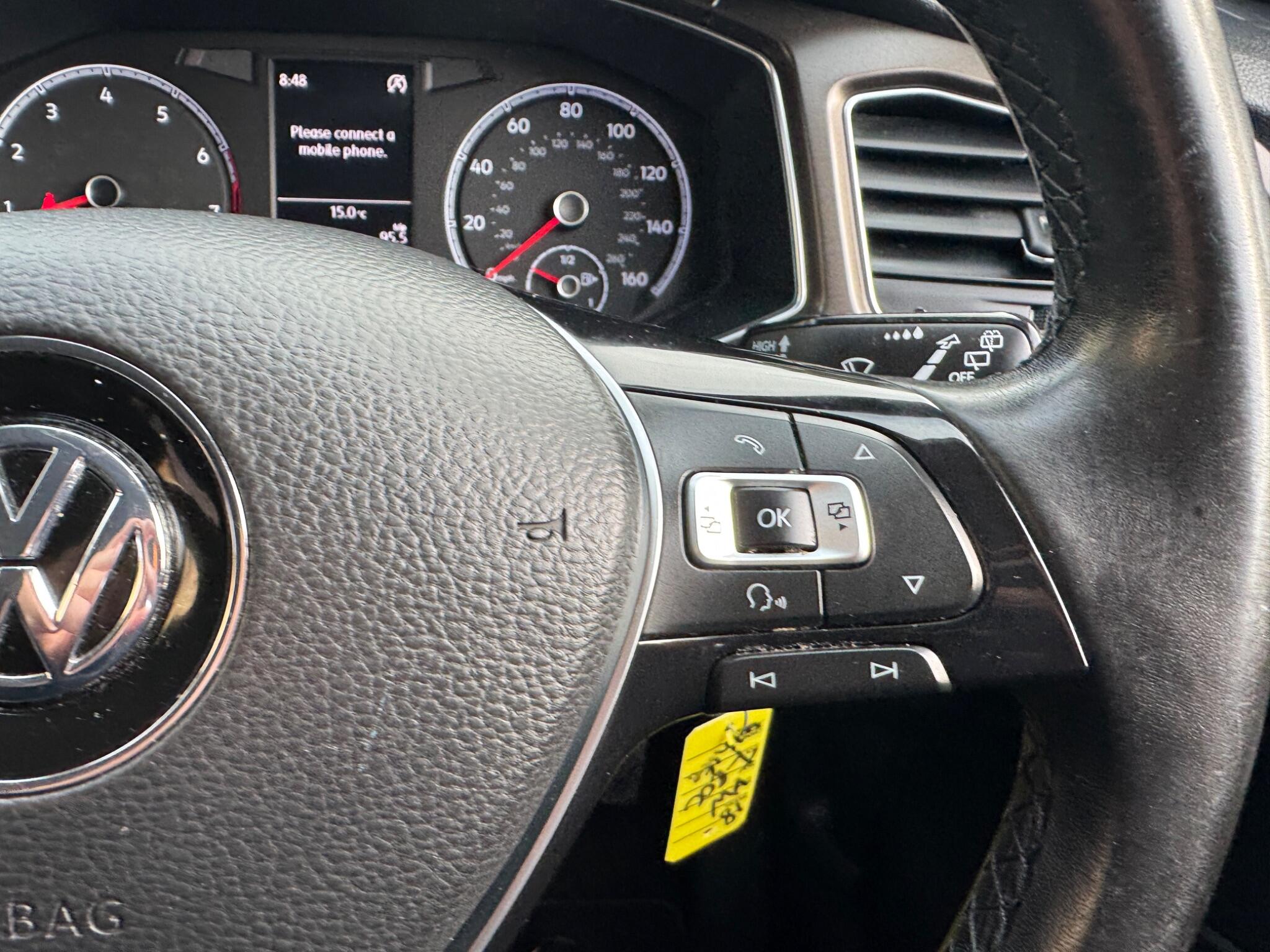 Volkswagen T-Roc view 45