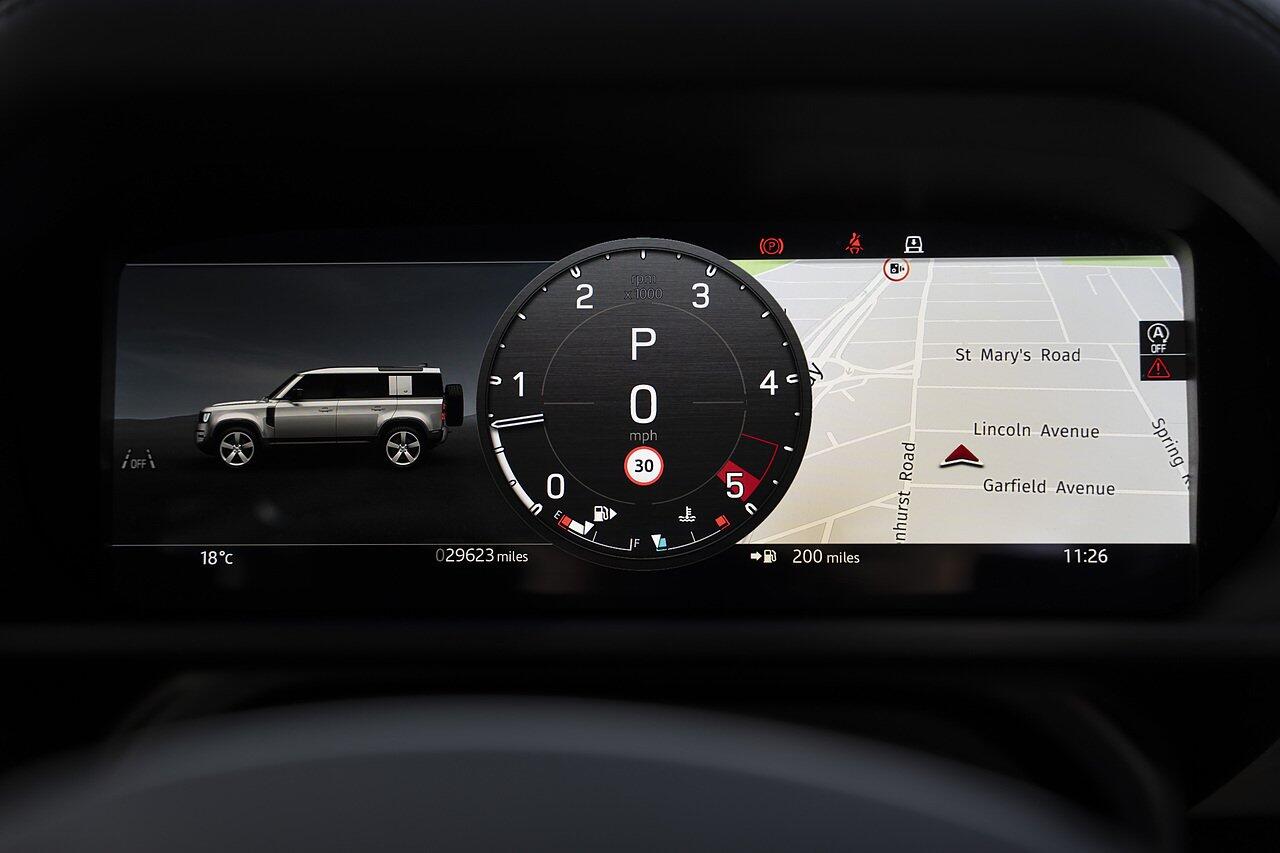 Land Rover Defender view 17
