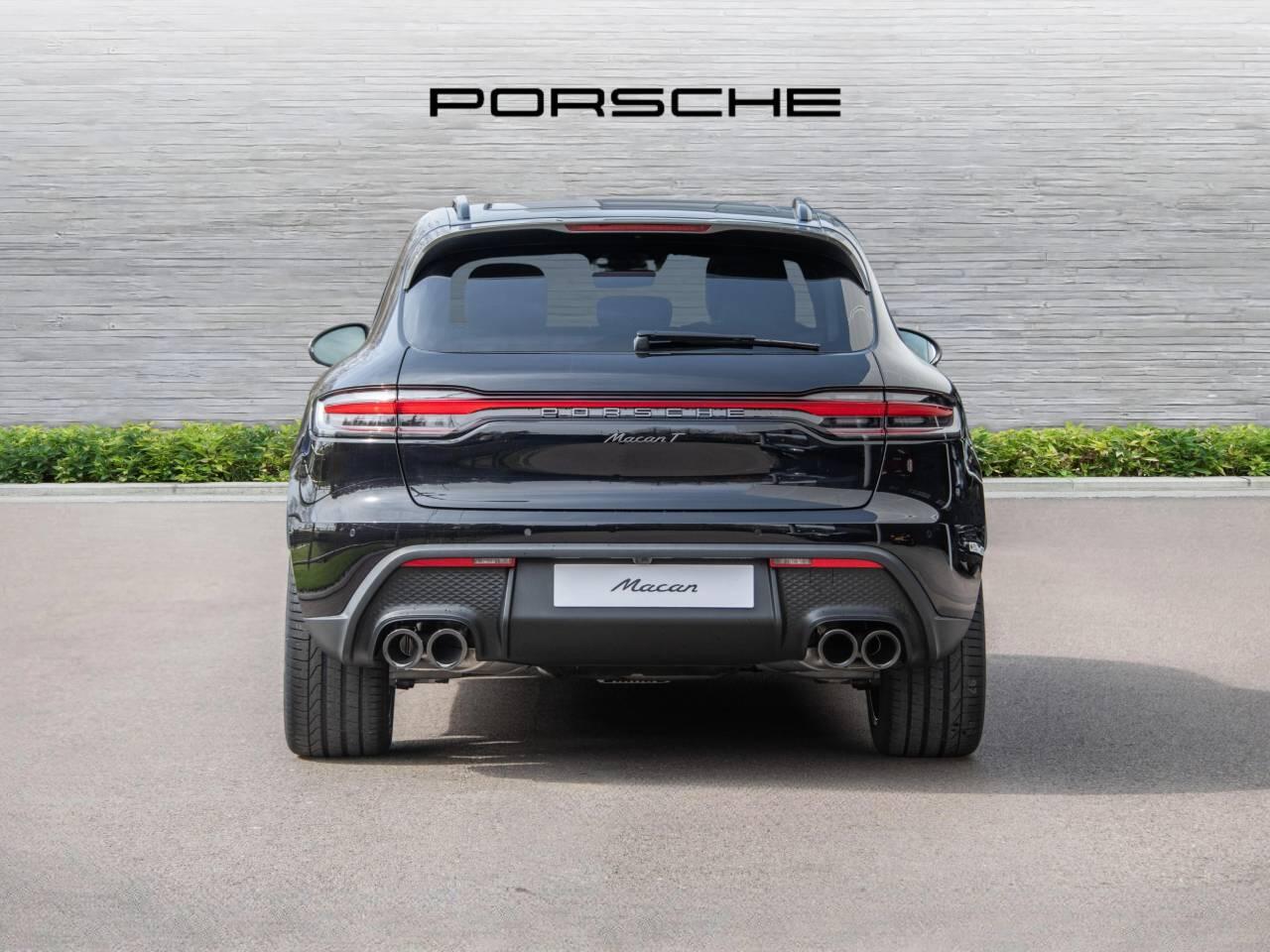 Porsche Macan view 7