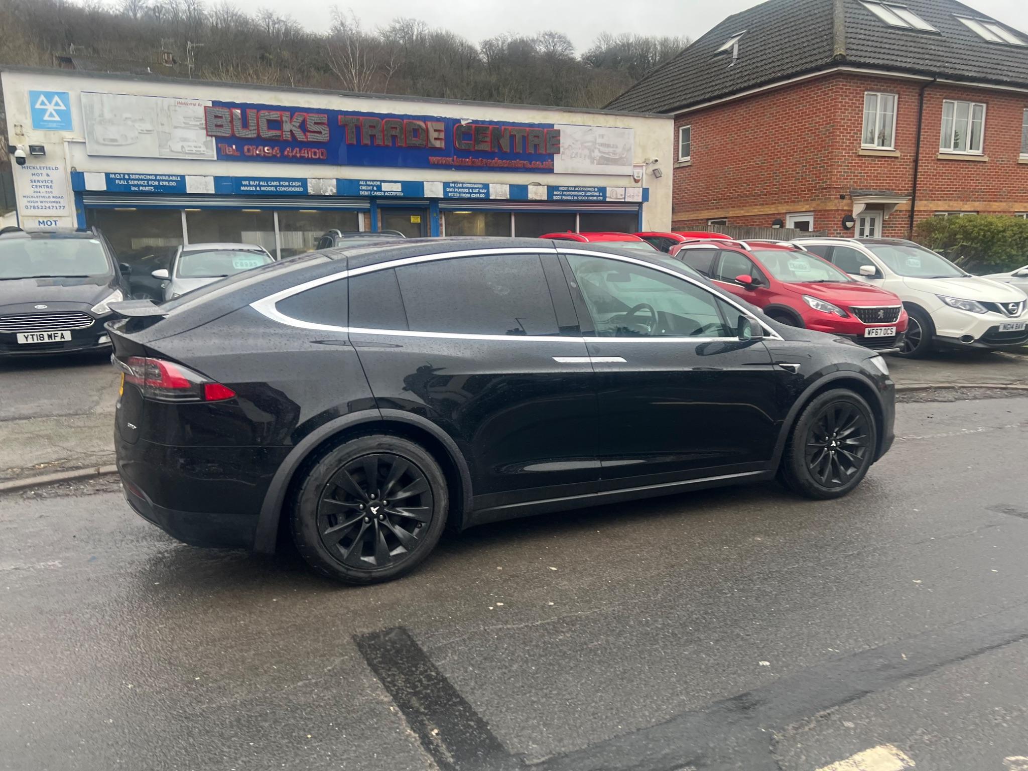 2017 Tesla Model X image 13