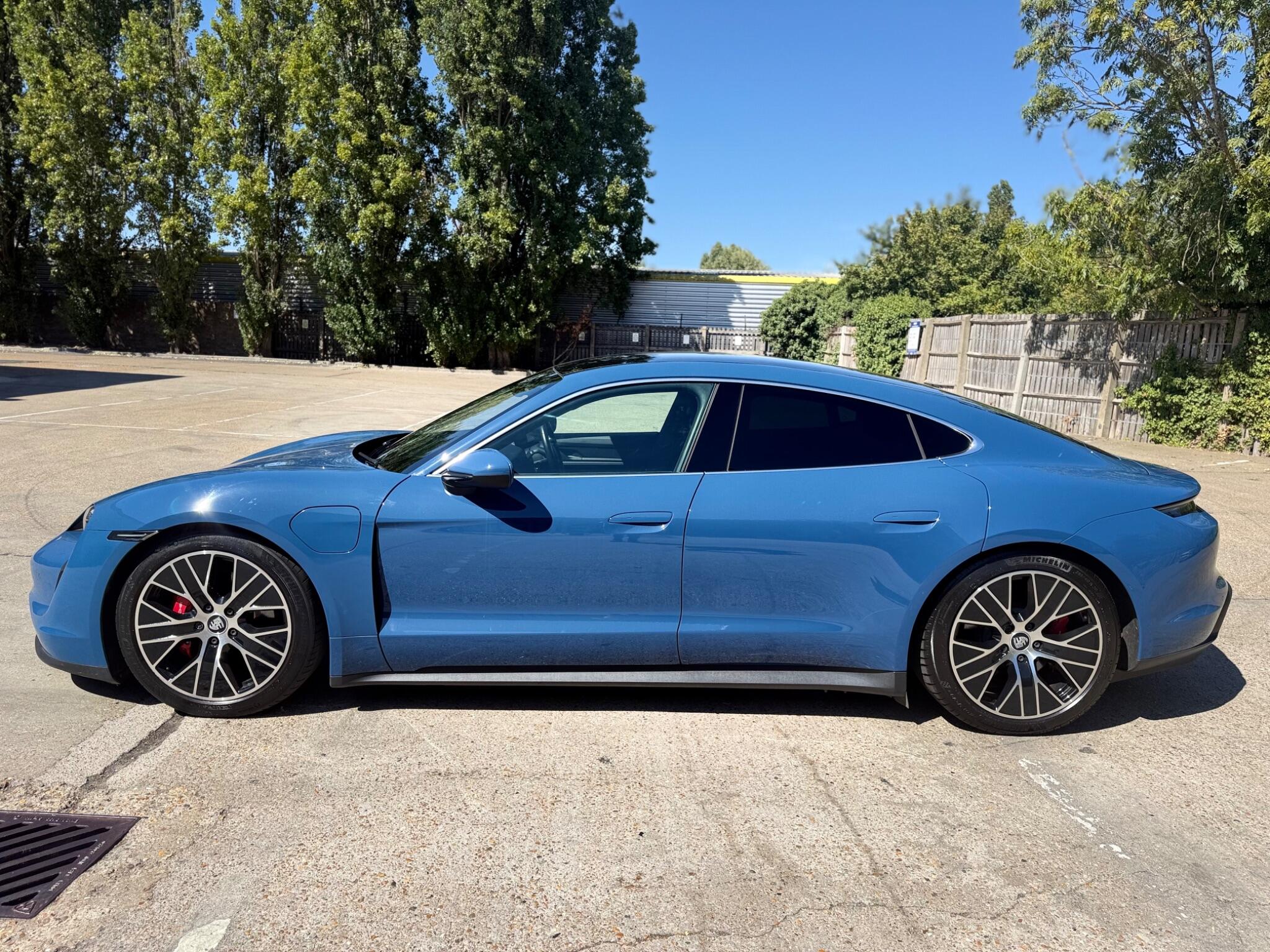 Porsche Taycan view 8