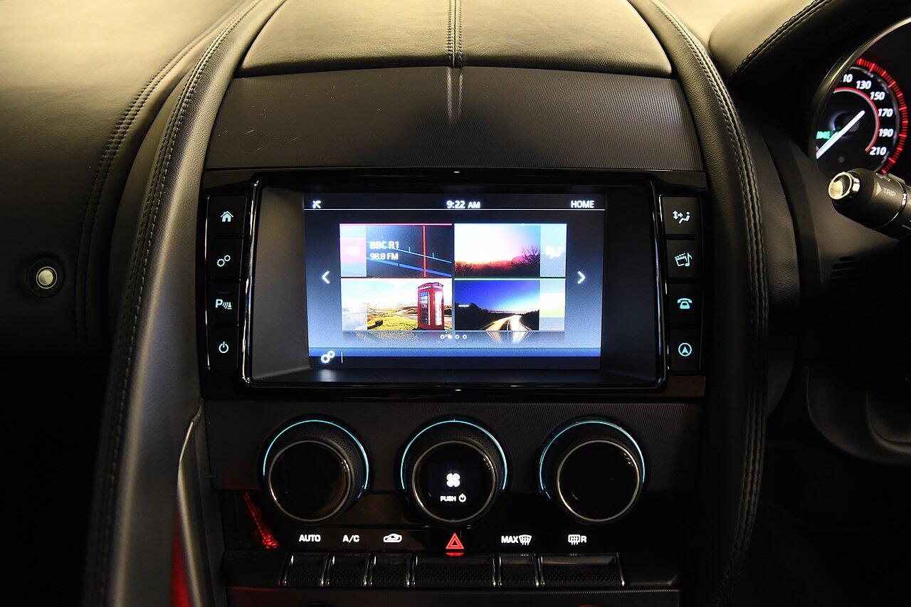 Jaguar F-Type view 20