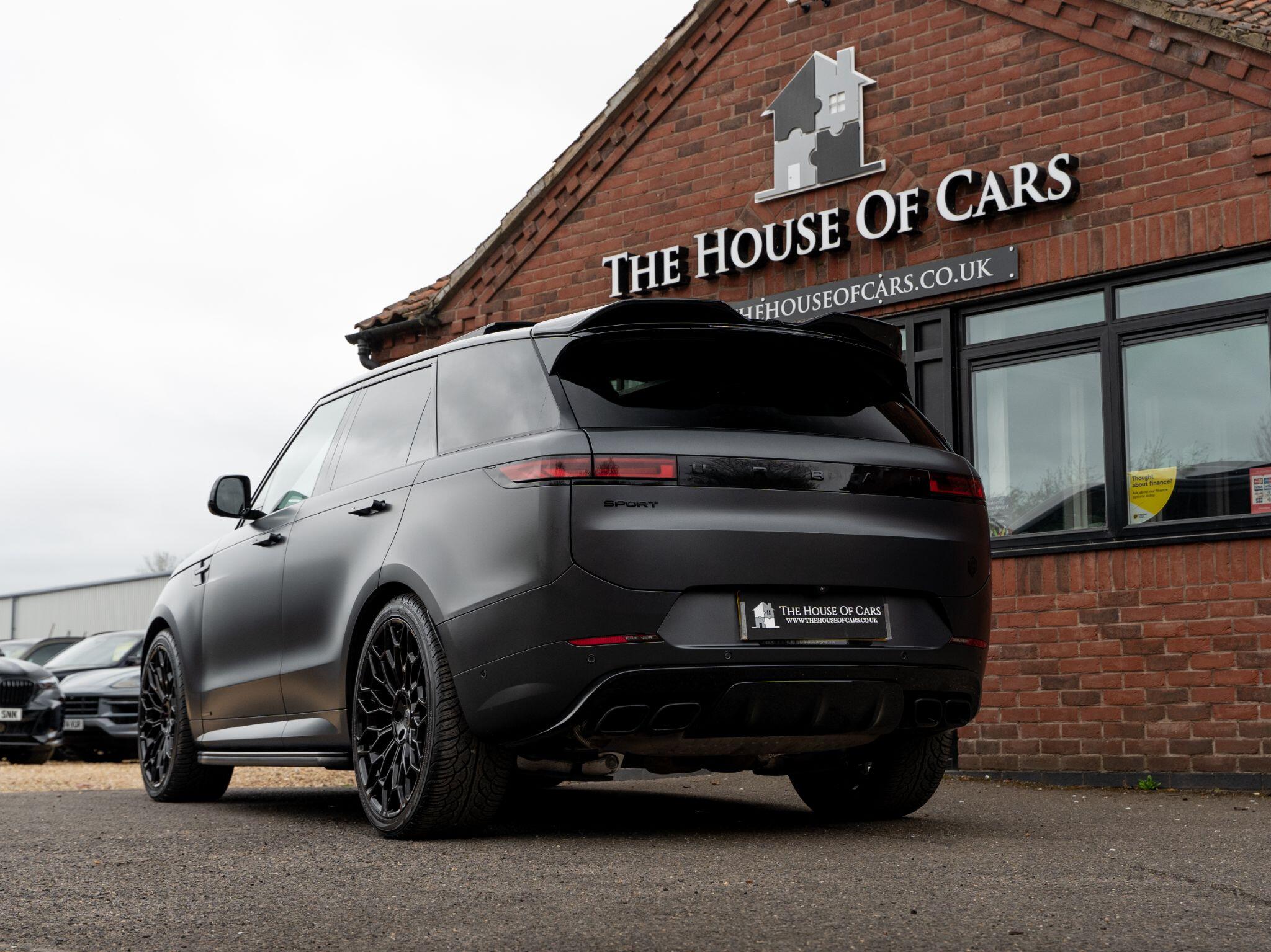 Land Rover Range Rover Sport view 4
