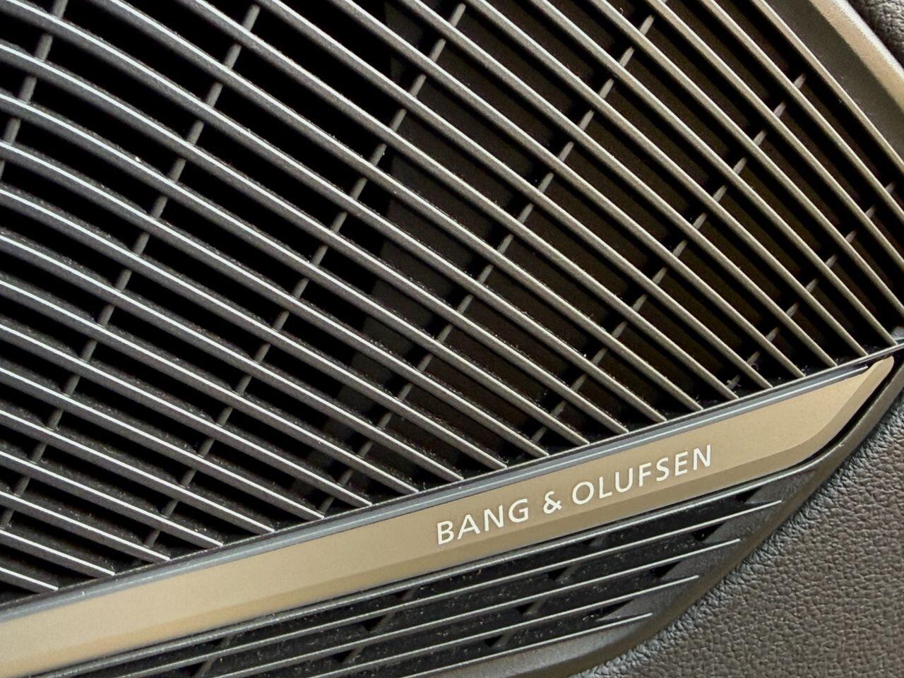 Audi Audi S5 view 13
