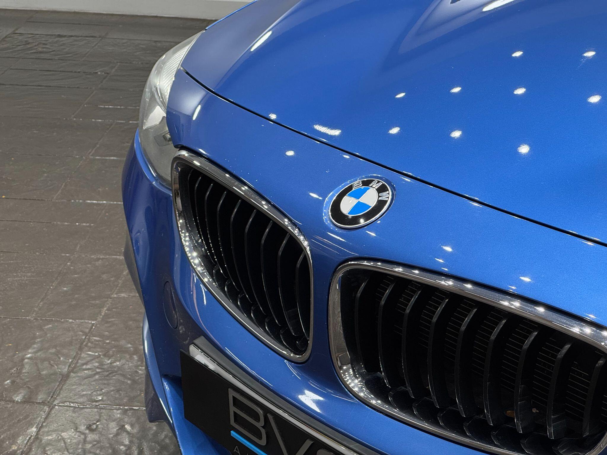 BMW 3 Series view 9