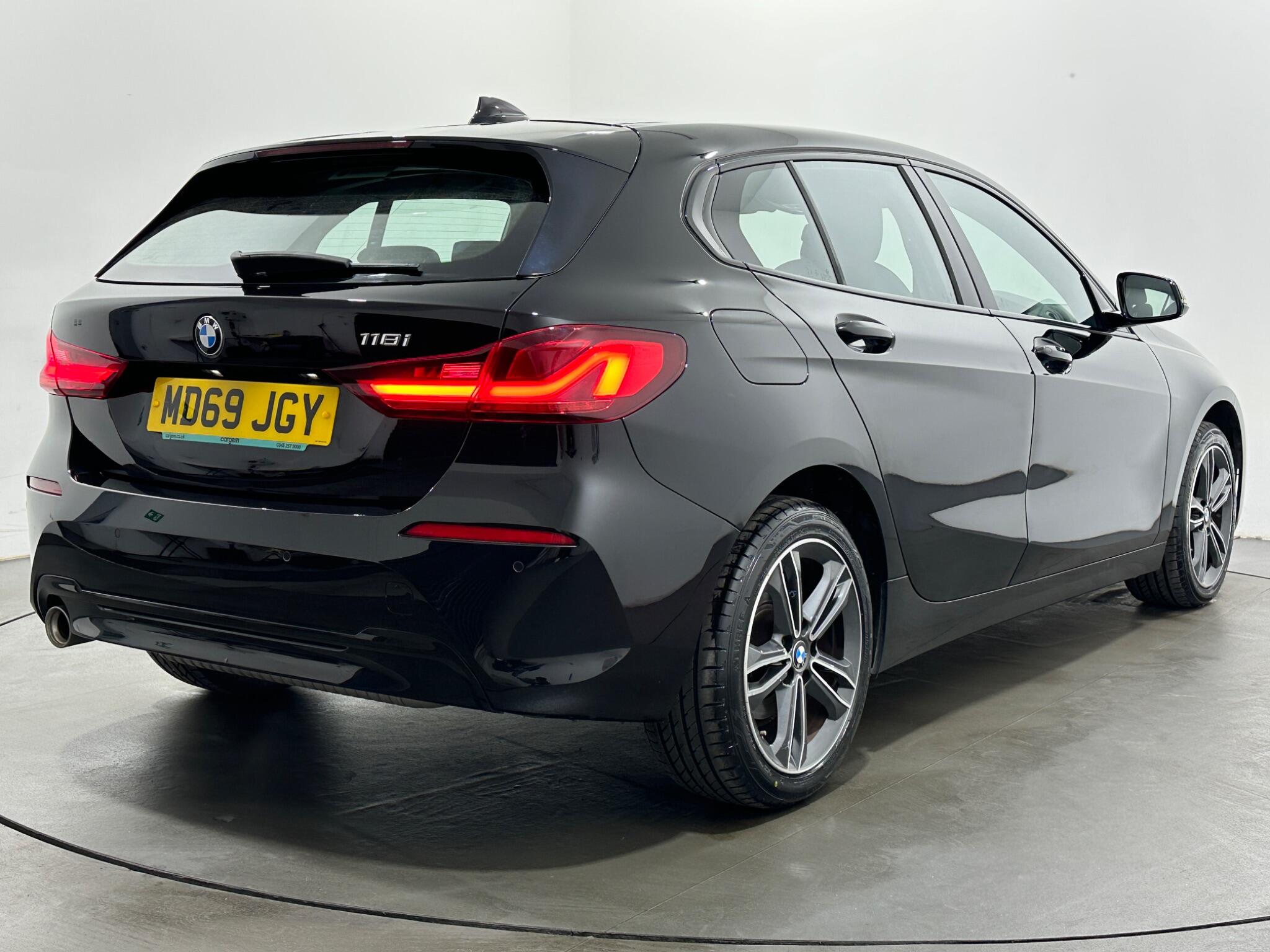 BMW 1 Series view 49