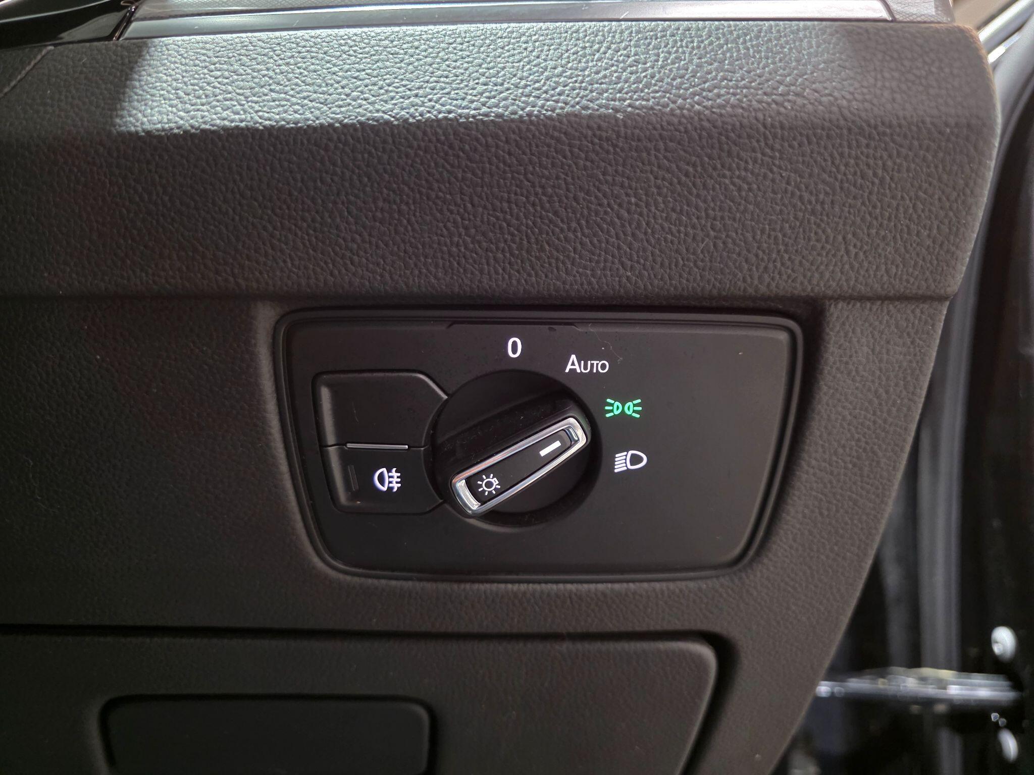 Volkswagen Passat view 15