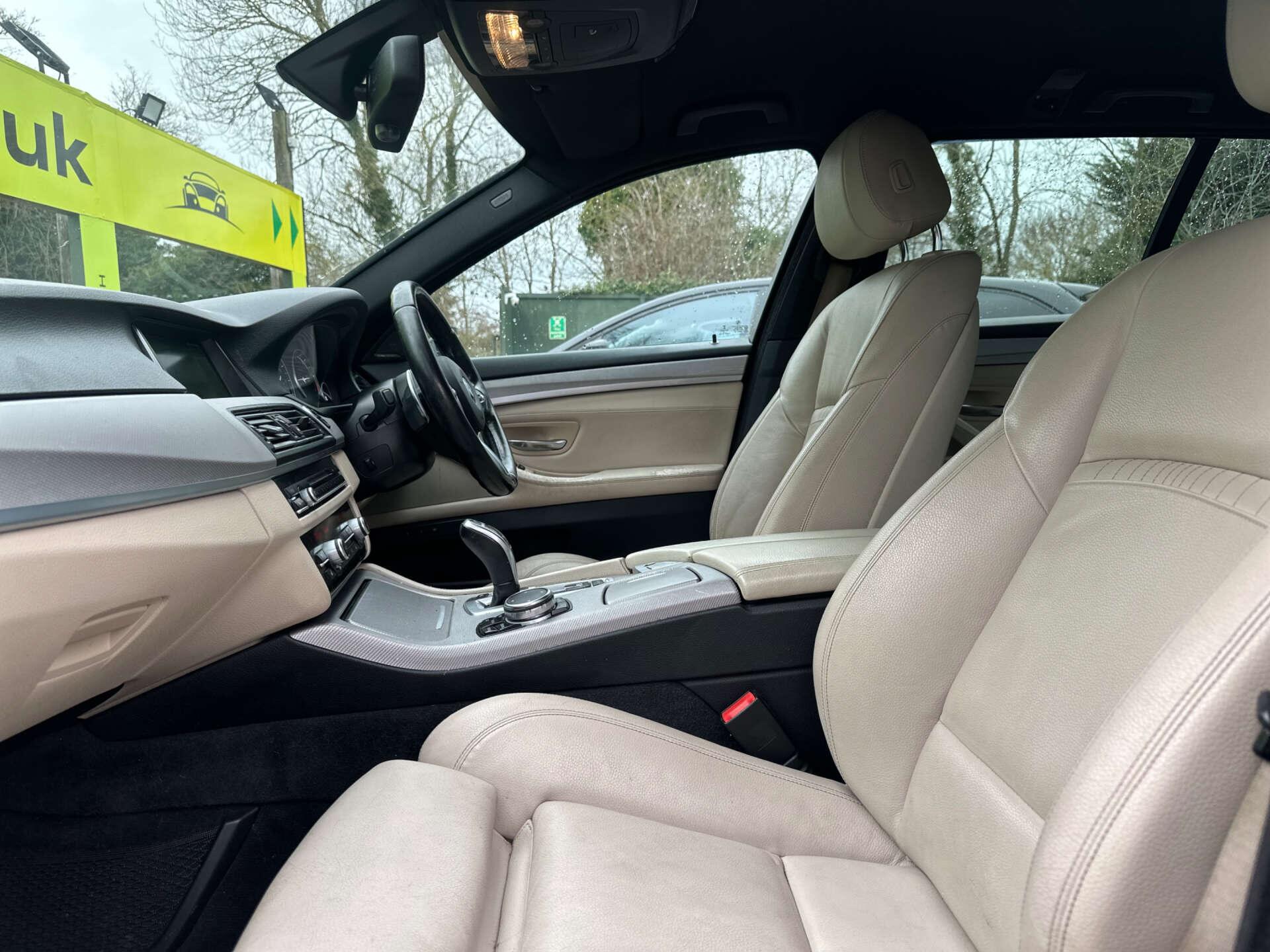 BMW 5 Series view 14