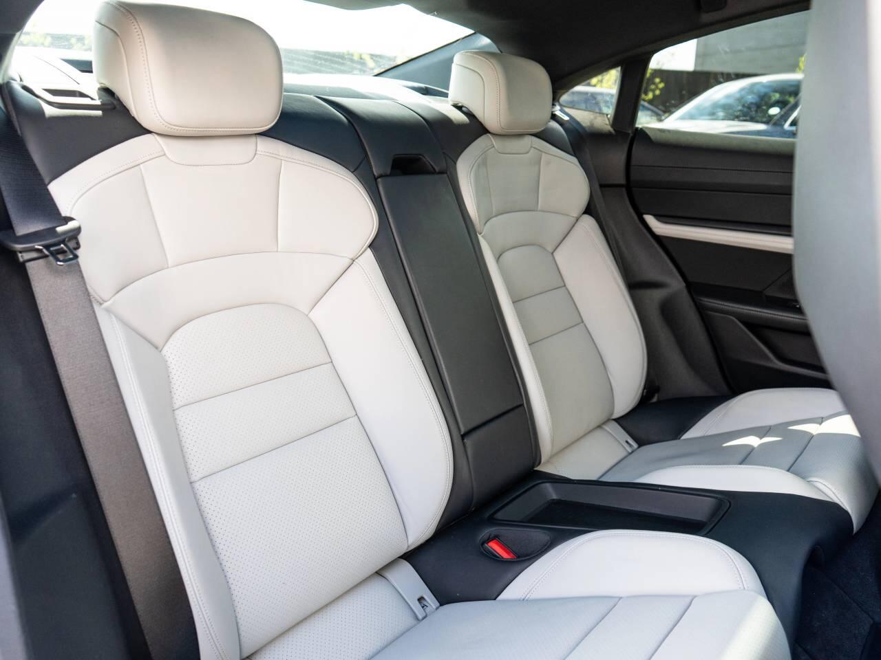 Porsche Taycan view 37