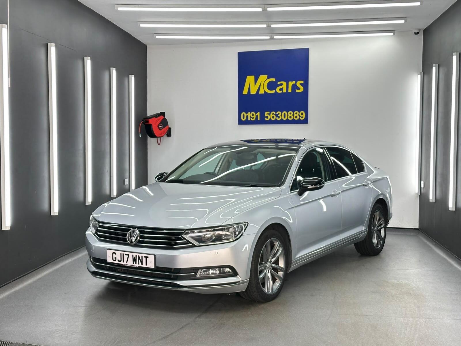 Volkswagen Passat view 10