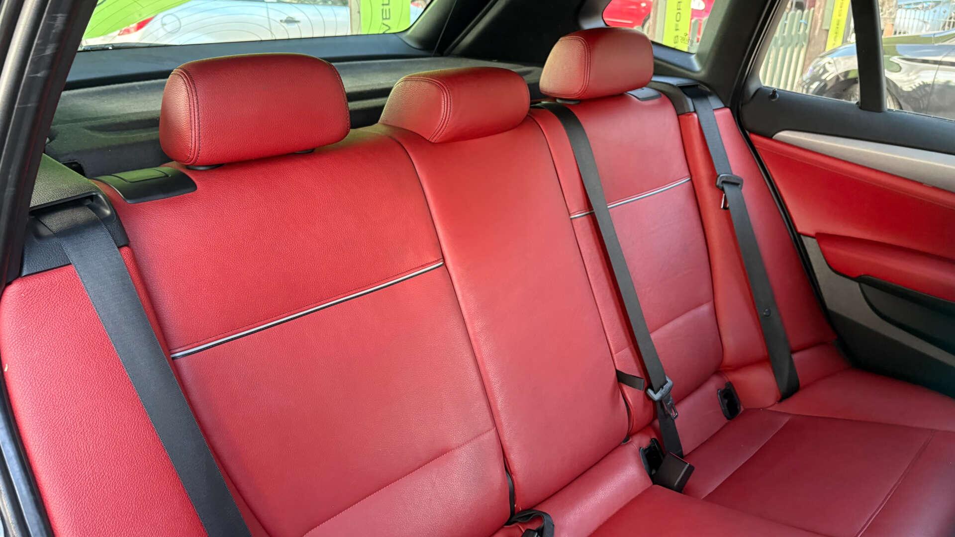 BMW X1 view 10