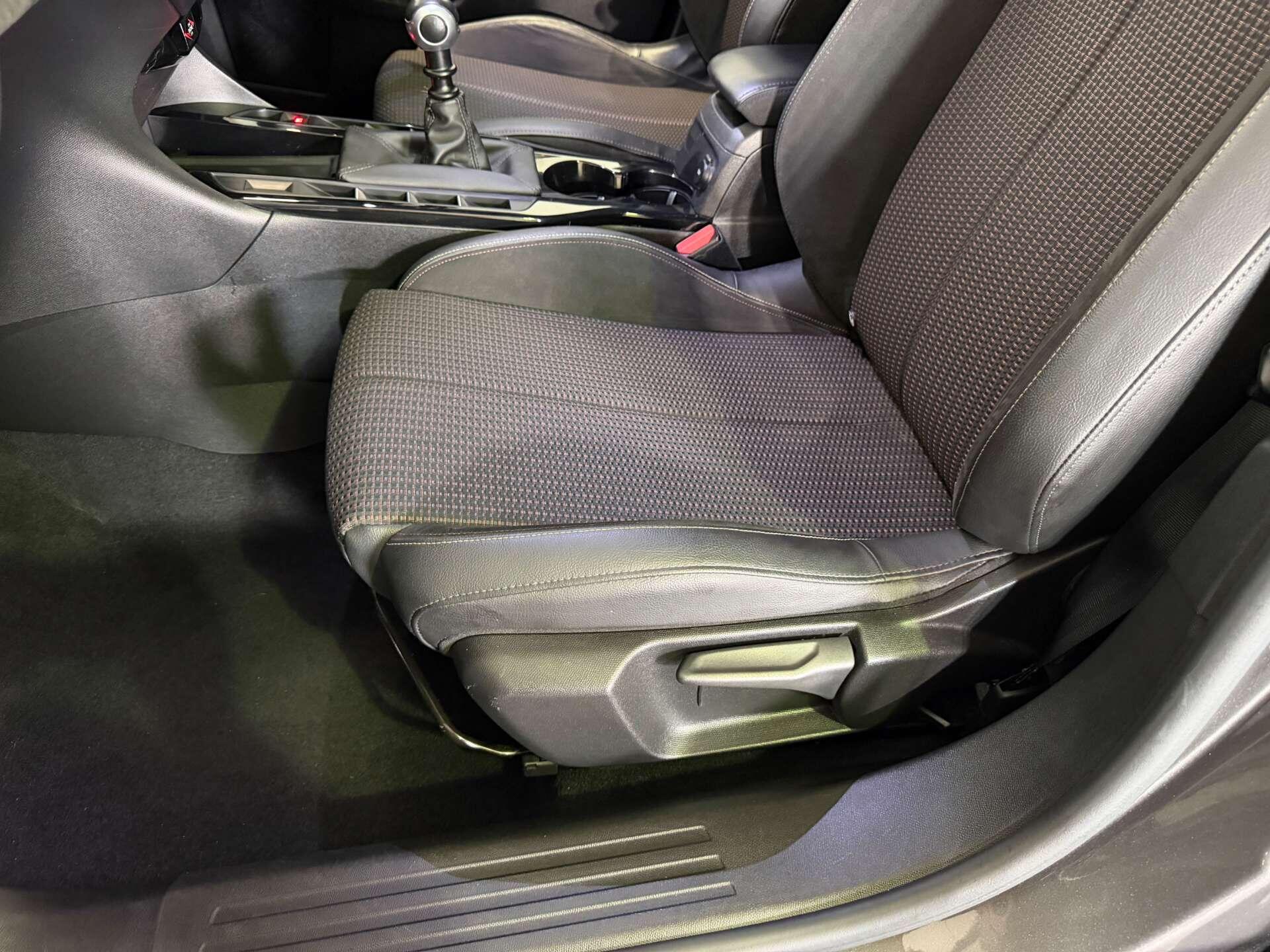 DS Automobiles DS 3 Crossback view 54