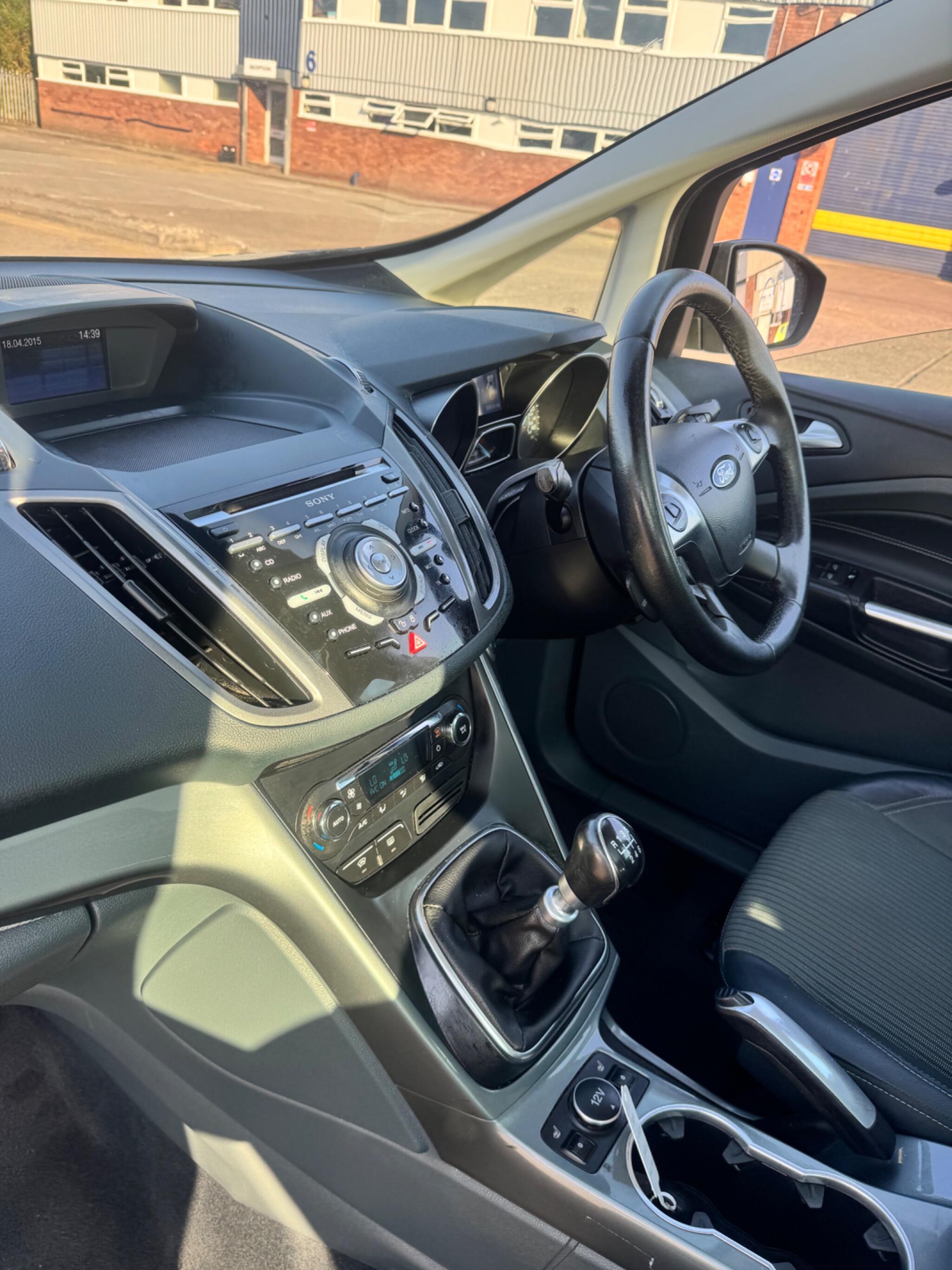 Ford C-Max view 21