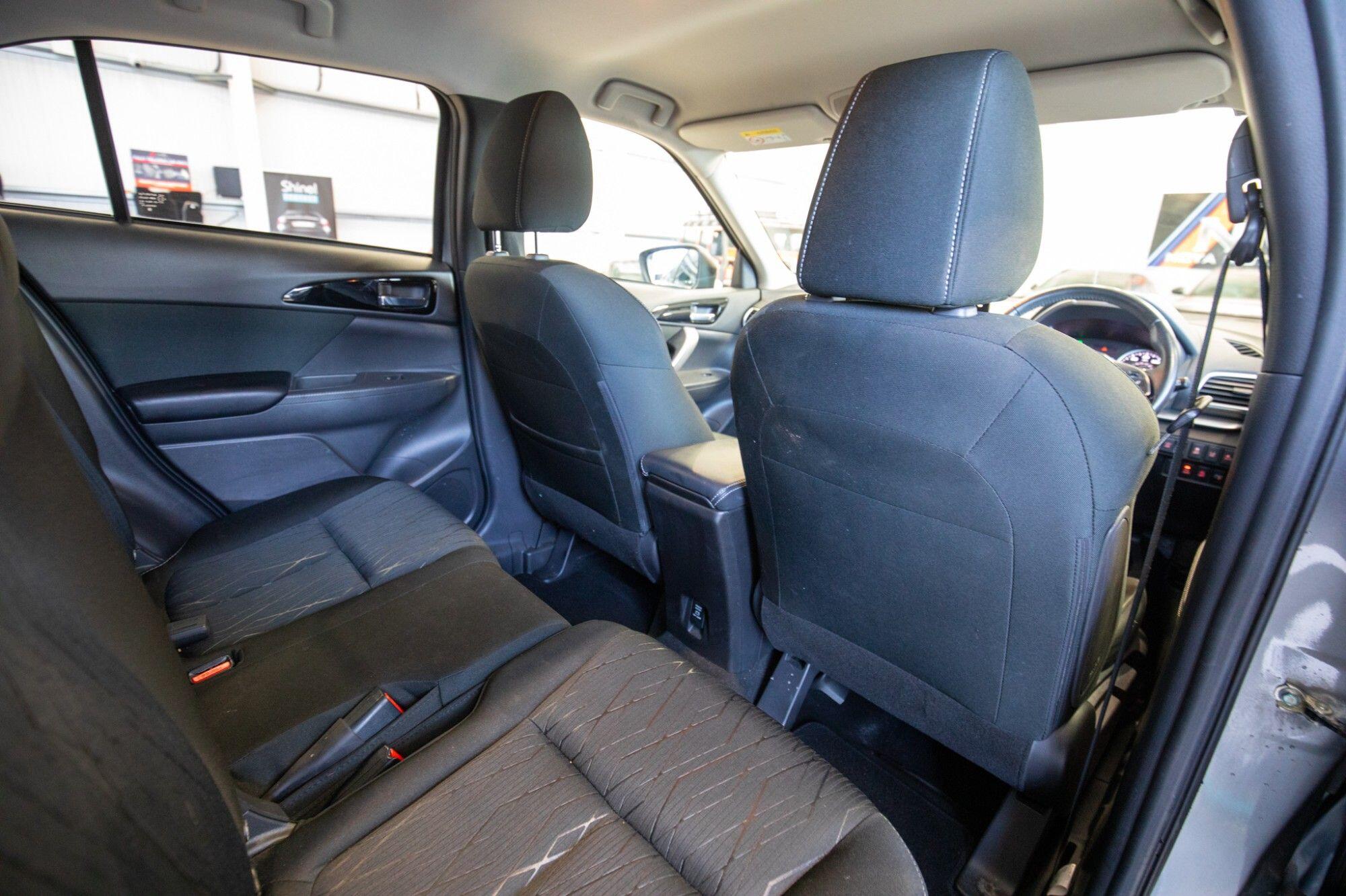 Mitsubishi Eclipse Cross view 7