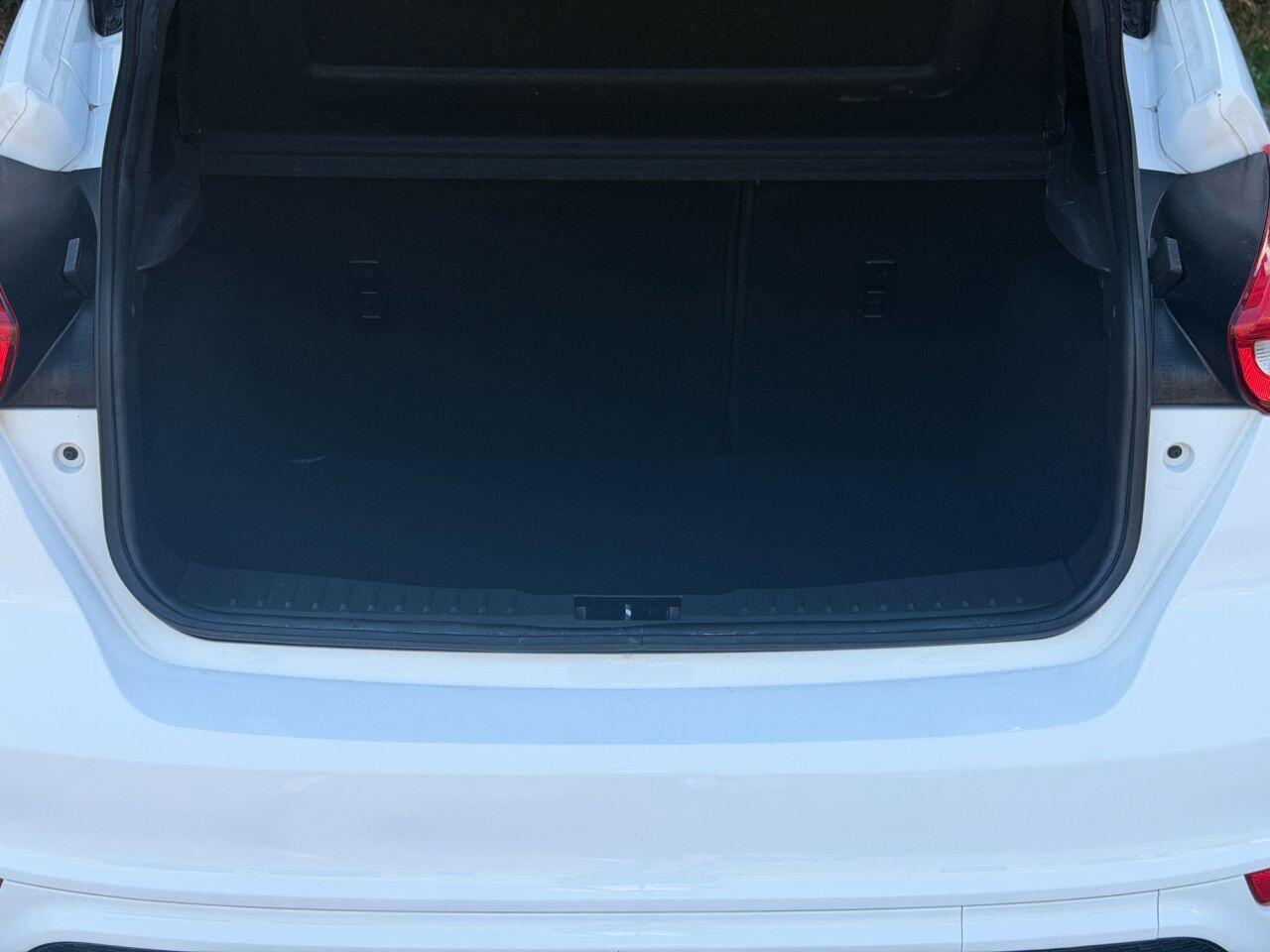 Ford Focus view 30