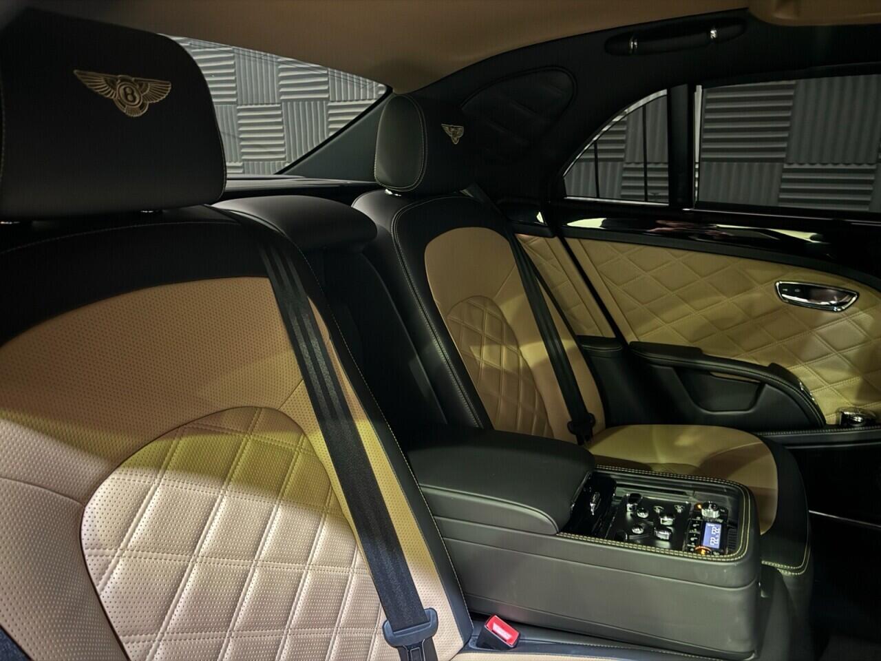 Bentley Mulsanne view 15