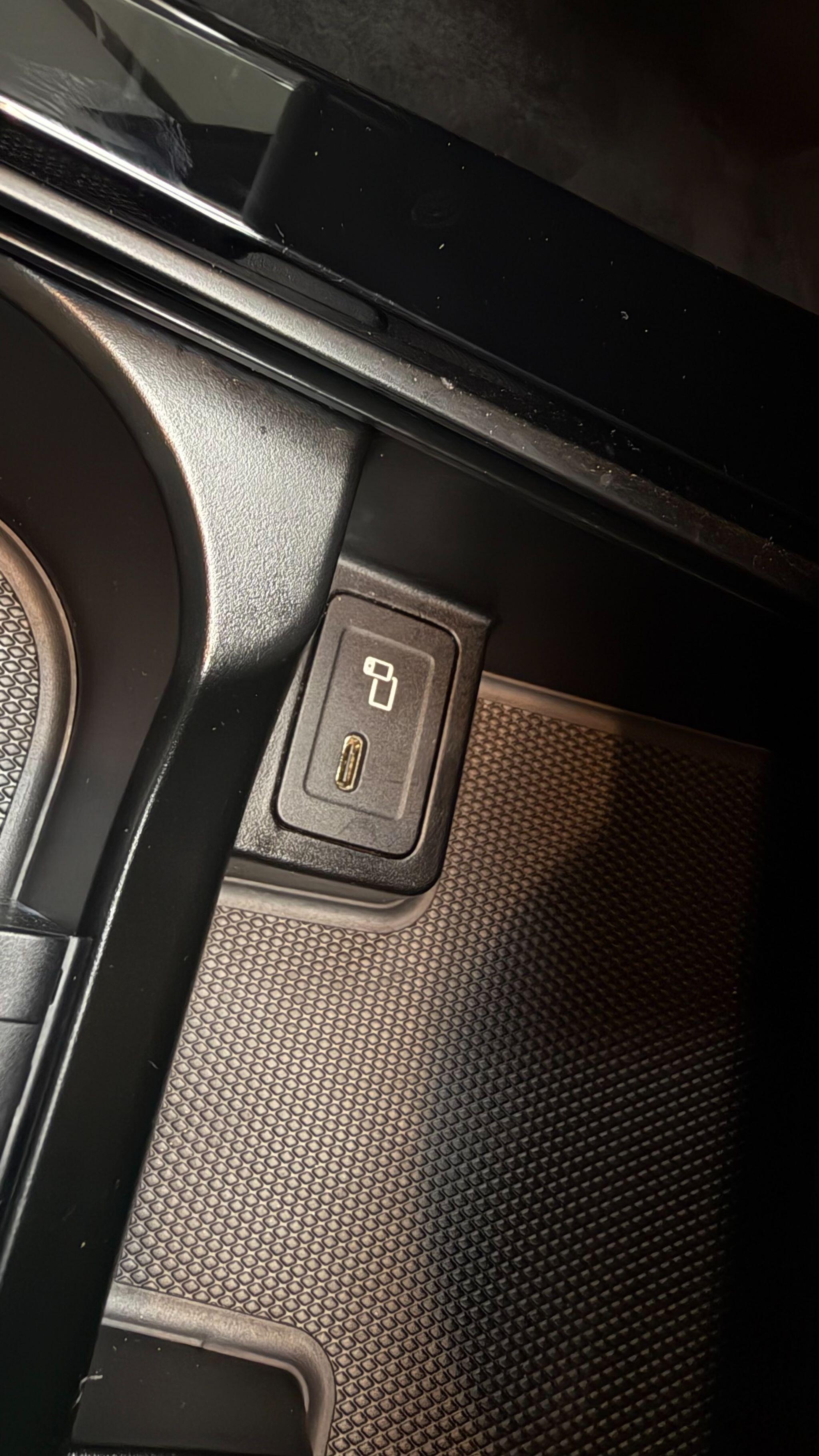 Mercedes-Benz A-Class view 18