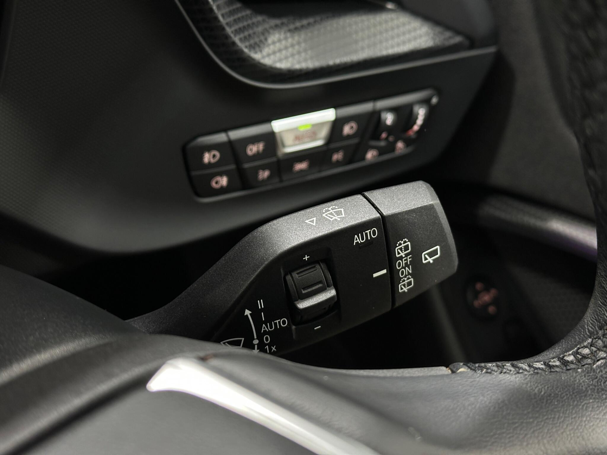 BMW 1 Series view 17